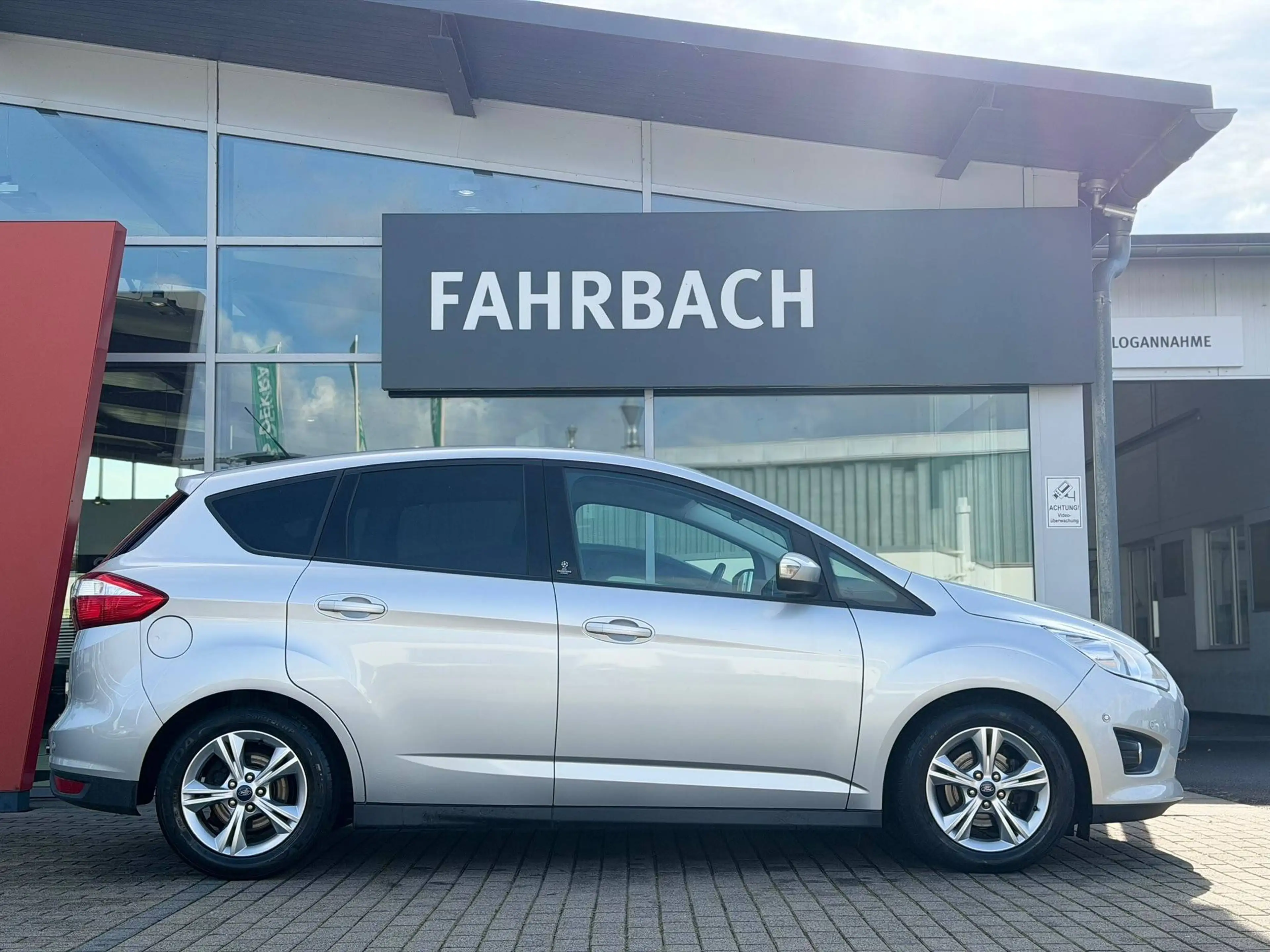 Ford C-Max Champions Edition — photo 20