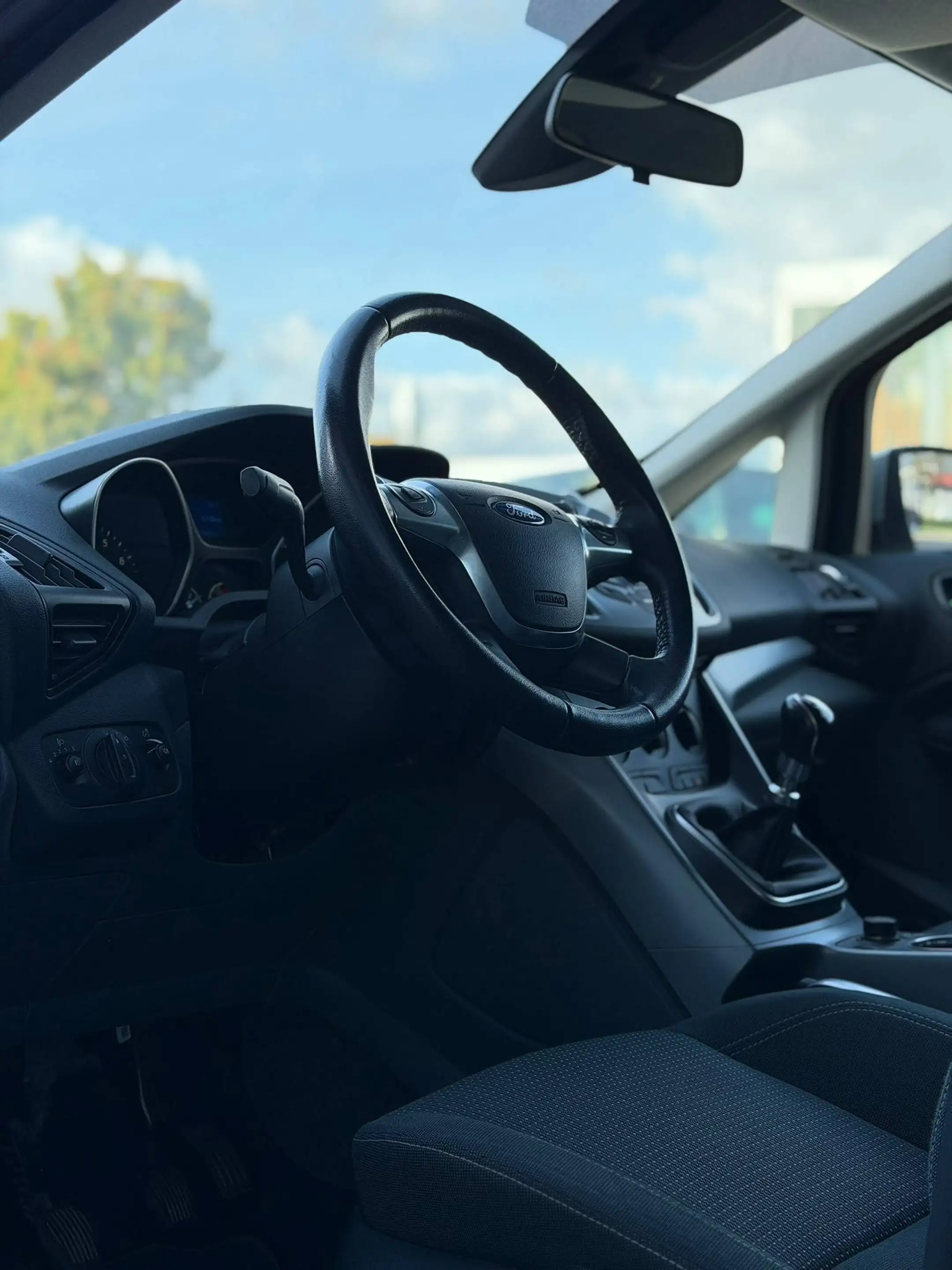 Ford C-Max Champions Edition — photo 5