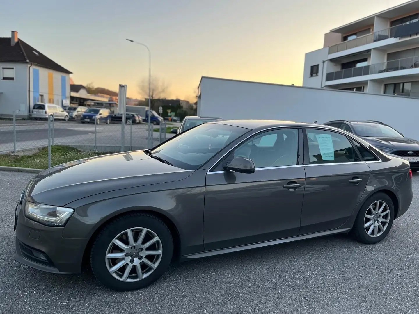 Audi A4 Audi A4 2.0 TDI Beige - 1