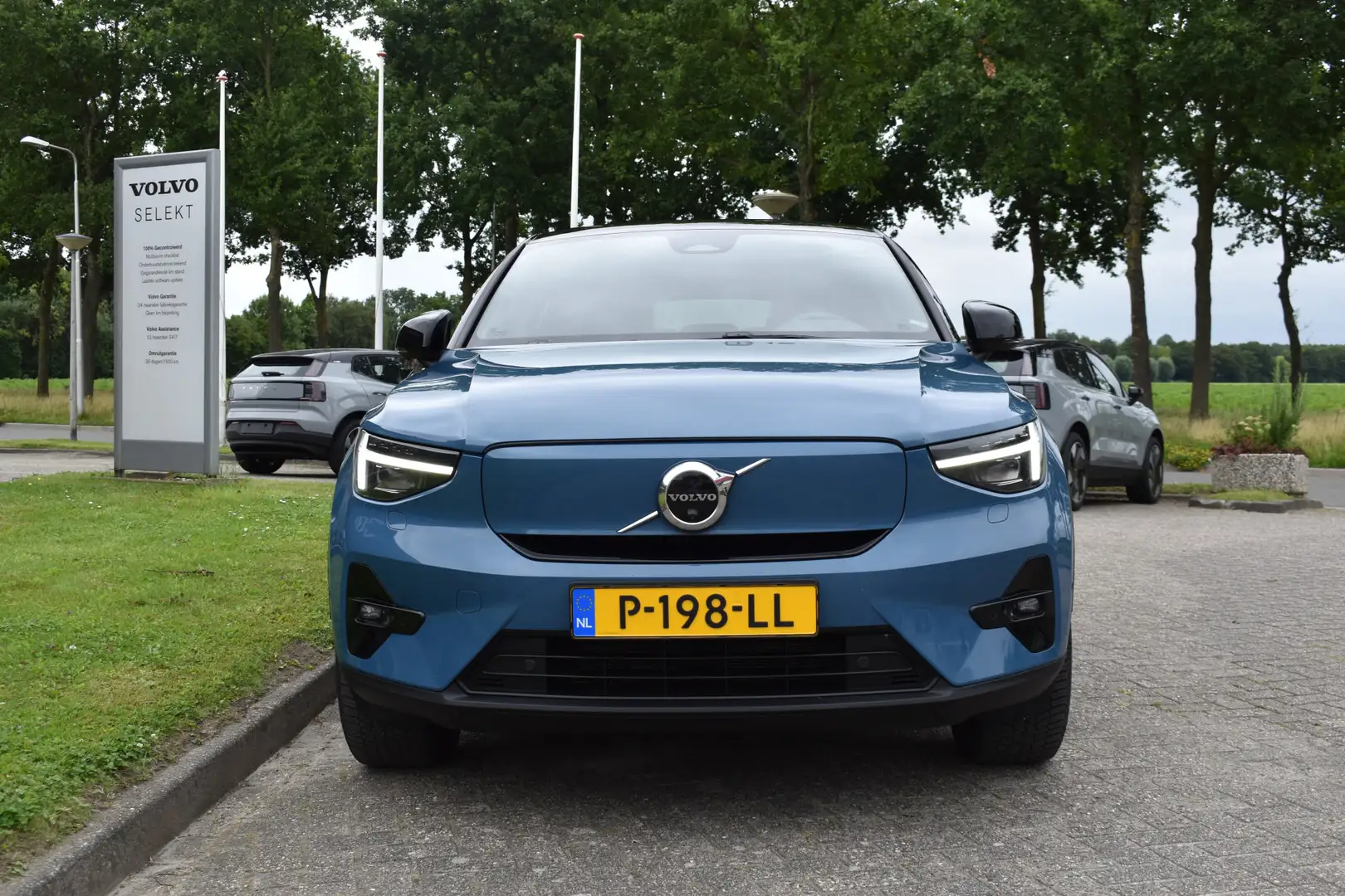 Volvo C40 Recharge Twin Intro Edition 78 kWh | 20" LMV | Get Bleu - 2
