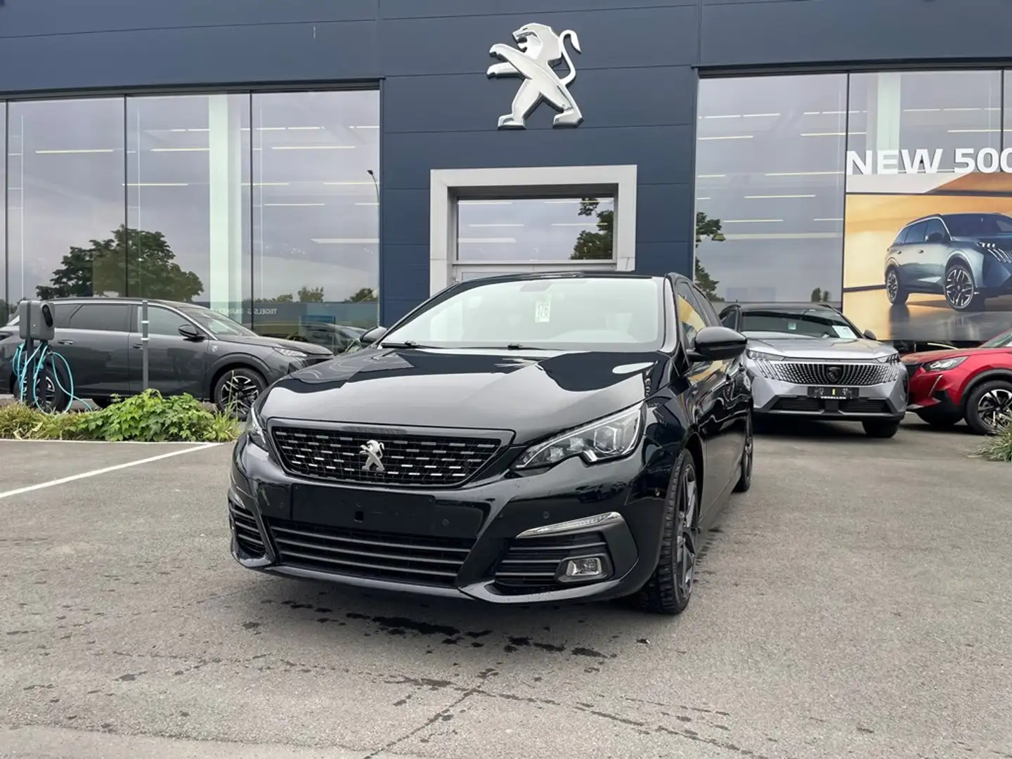 Peugeot 308 GT 130PK *BLACK PACK* Noir - 2