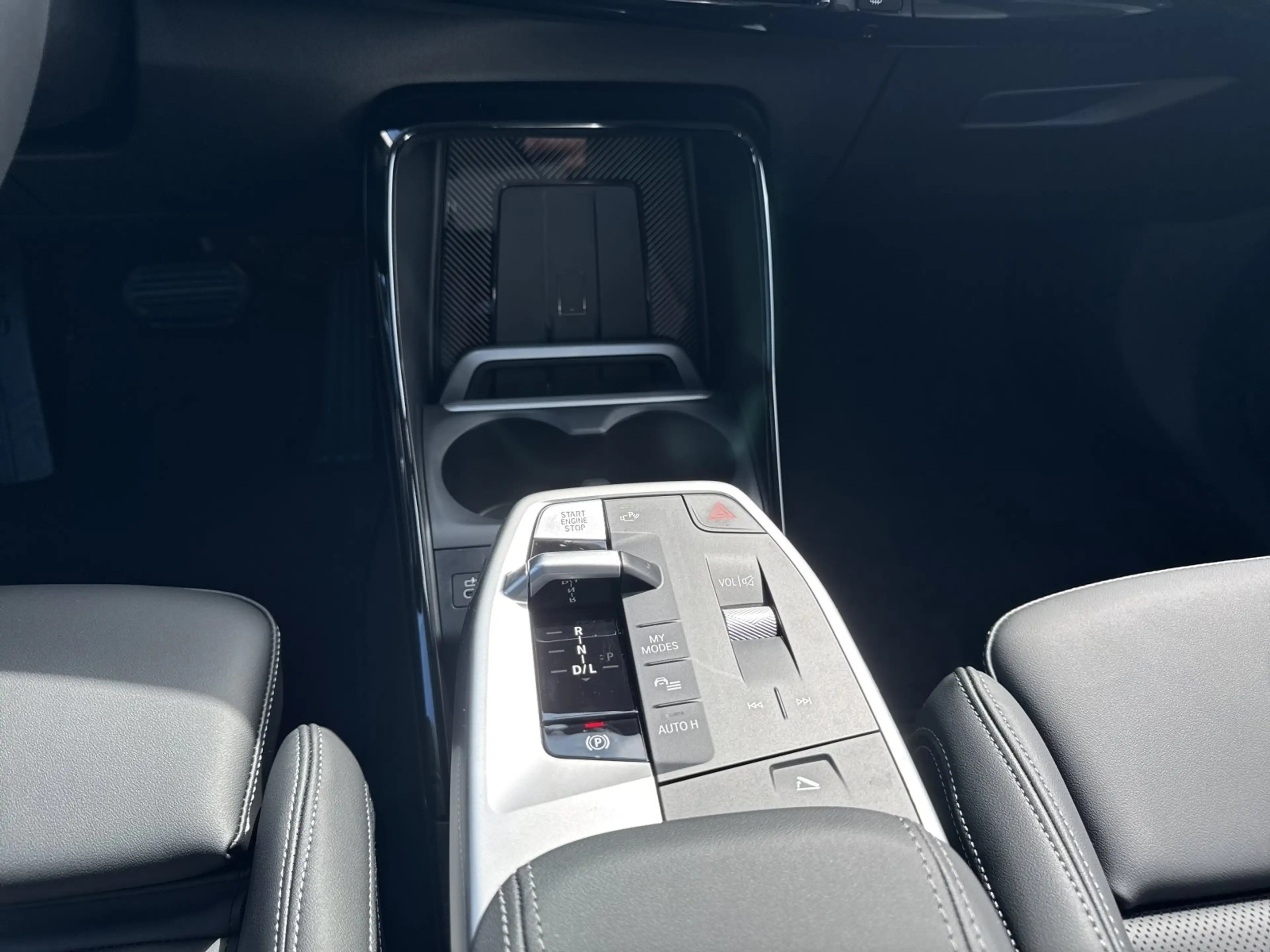 BMW 220 i  Luxury Line Luxury Line | AHK PANO RFK LED — photo 13