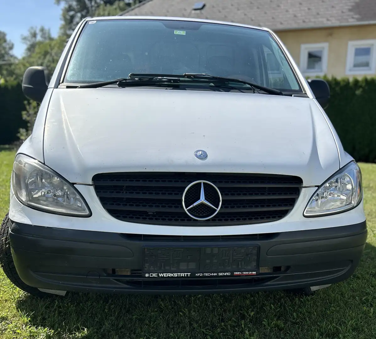 Mercedes-Benz Vito Blanc - 1
