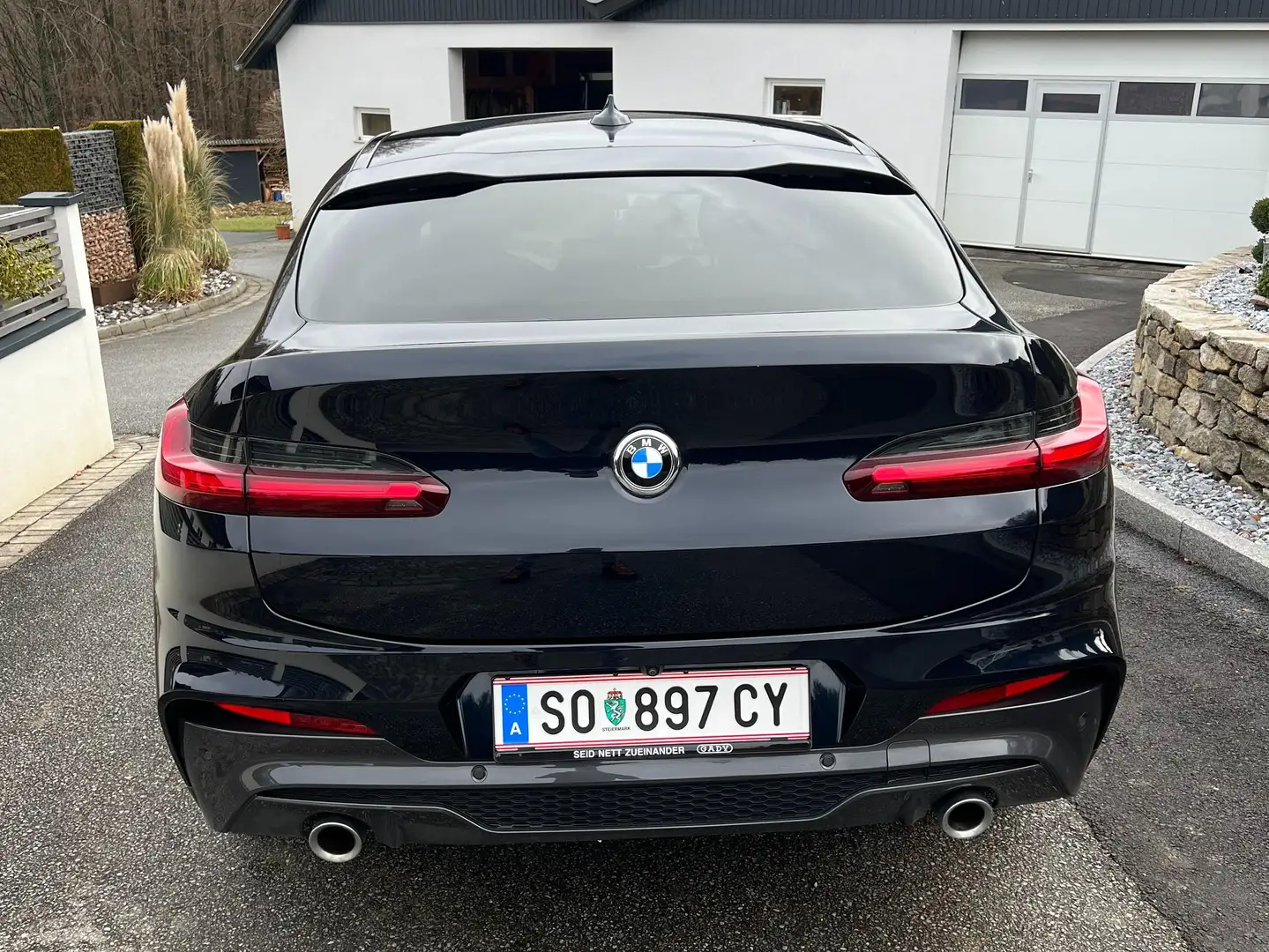 BMW X4 X4 xDrive 20d Aut. Schwarz - 2