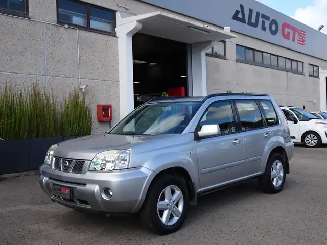 Nissan X-Trail 2.2 dci Urban Plus FL