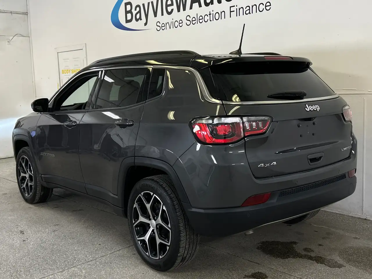 Jeep Compass снимка Jeep Compass