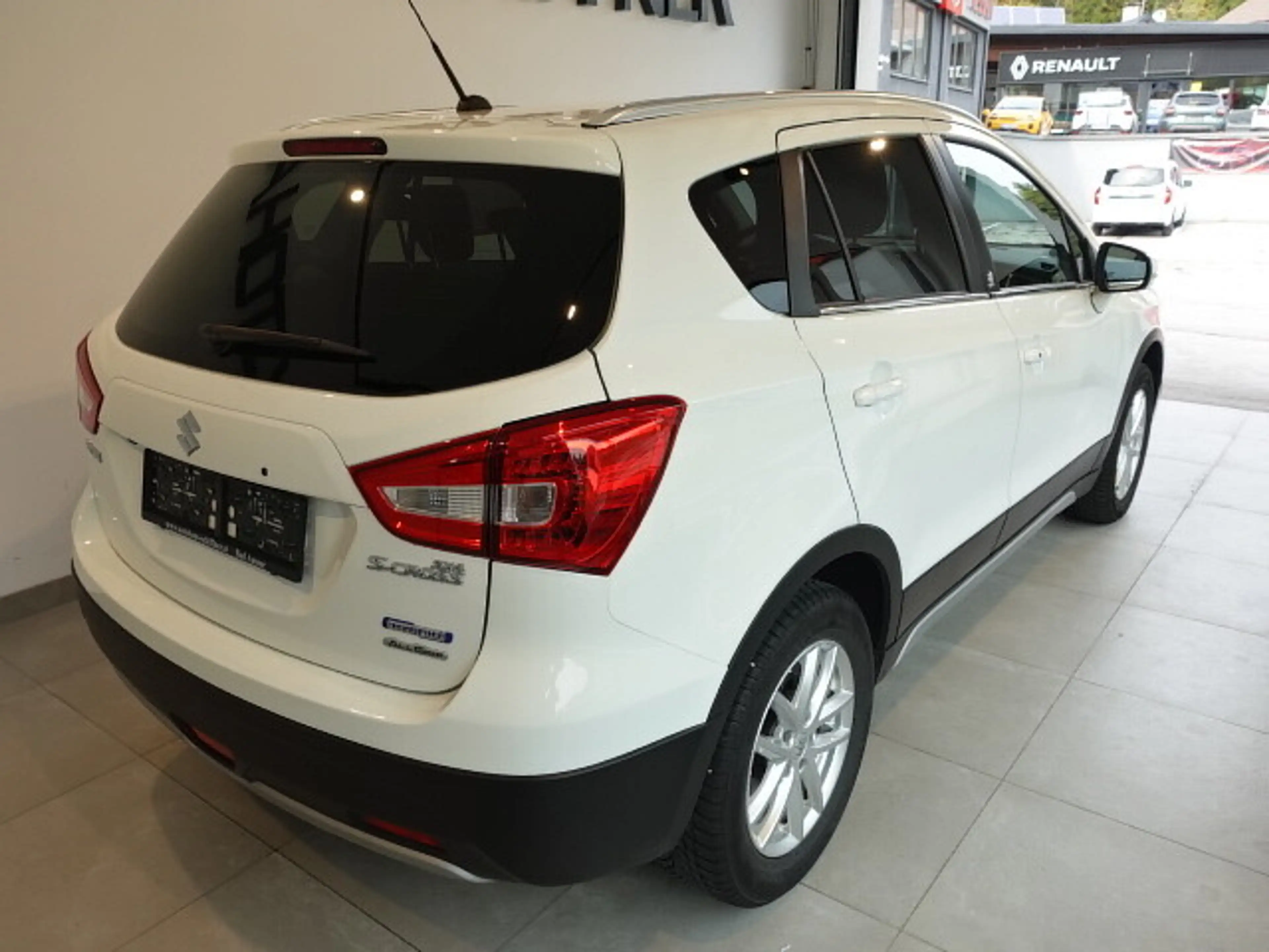 Suzuki SX4 S-Cross 1,4 GL+ DITC Hybrid ALLGRIP shine — photo 6