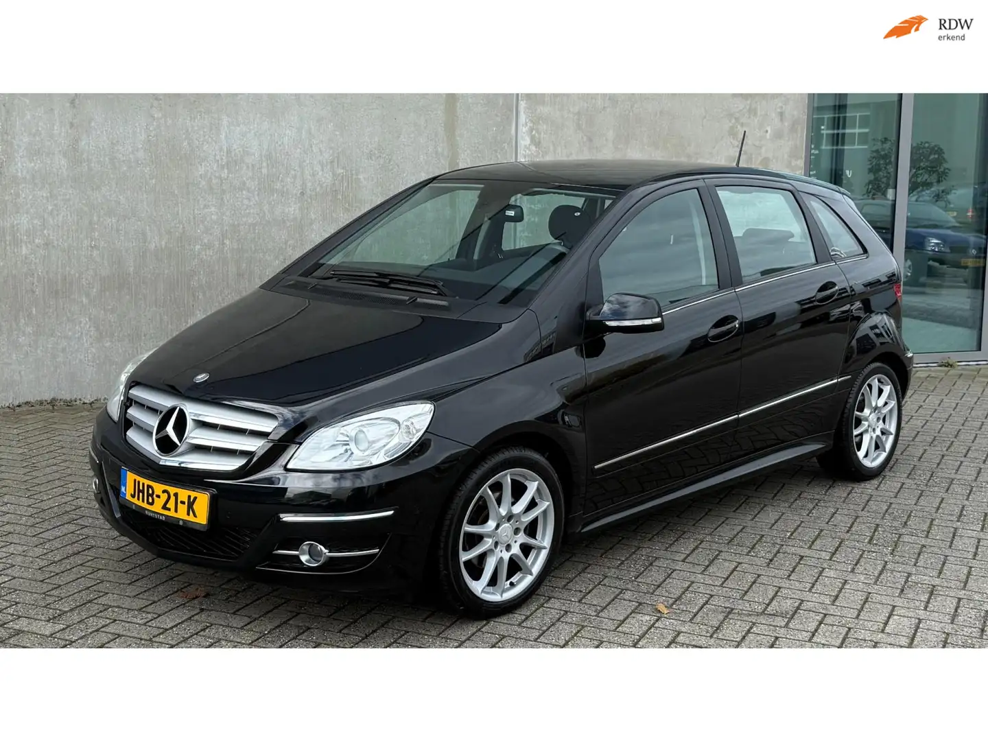 Mercedes-Benz B 180 5DRS AUT 2010 Zwart PDC|CRUISE Noir - 1