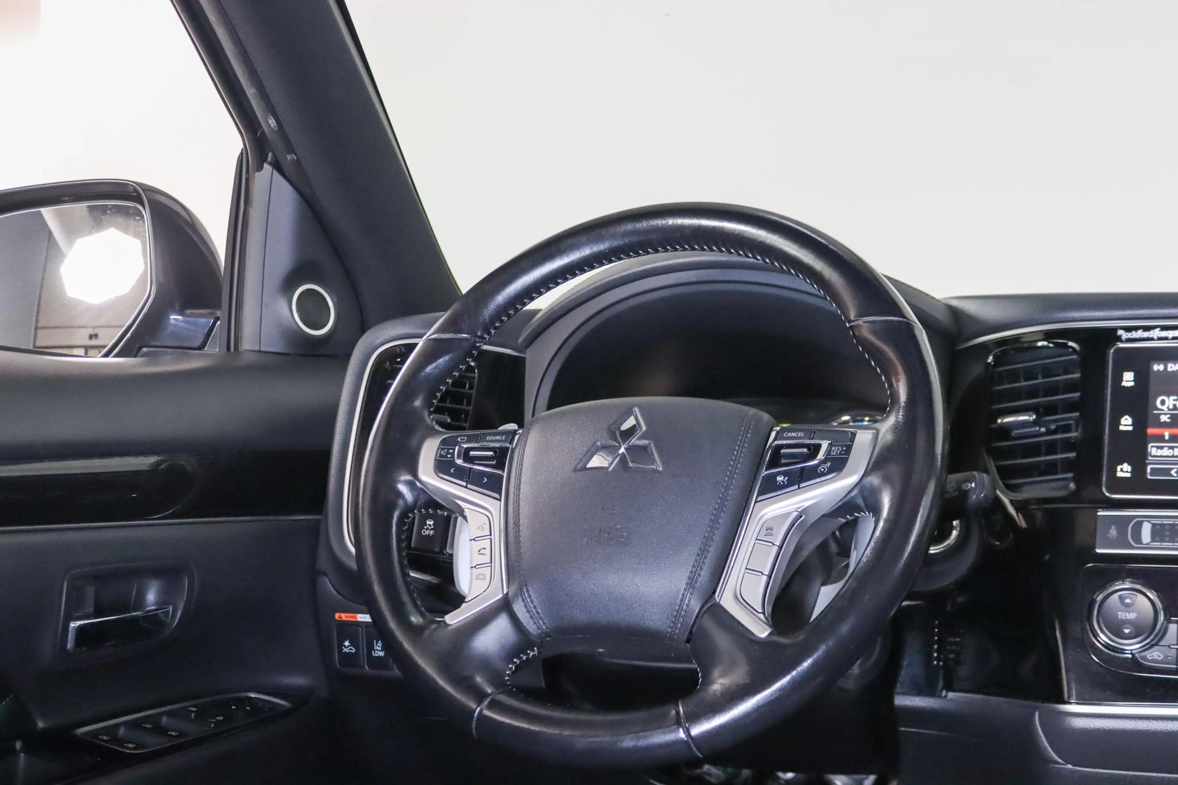 Mitsubishi Outlander 2.4 PHEV Intense+ Panoramadak, Camera, Navigatie, — photo 14