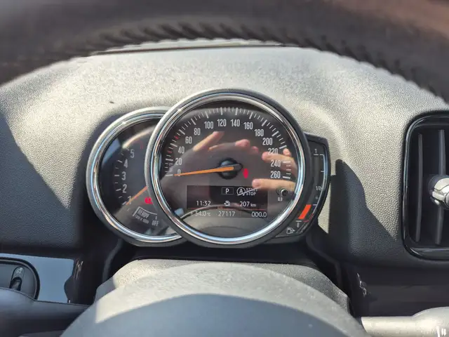 Mini Countryman view 14