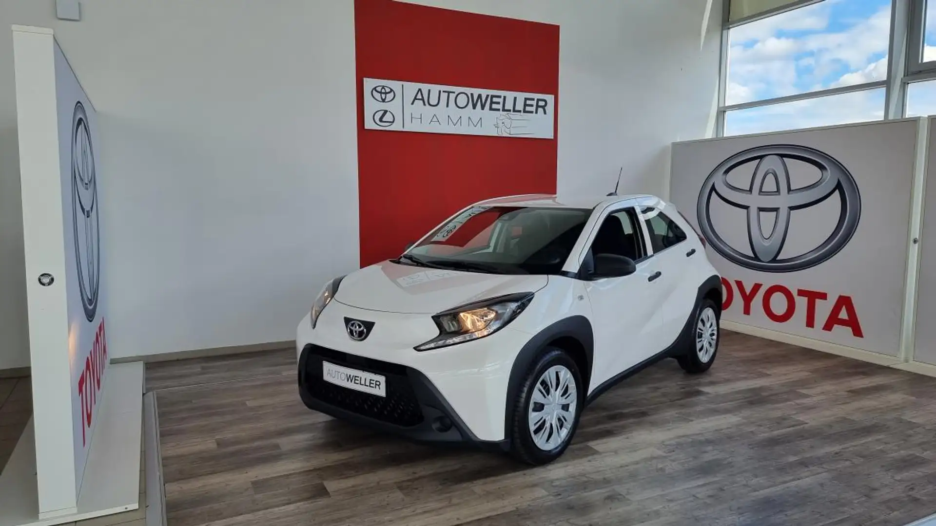 Toyota Aygo X Play *Automatik* inkl. Kamera*17"*ab Lager Weiß - 2
