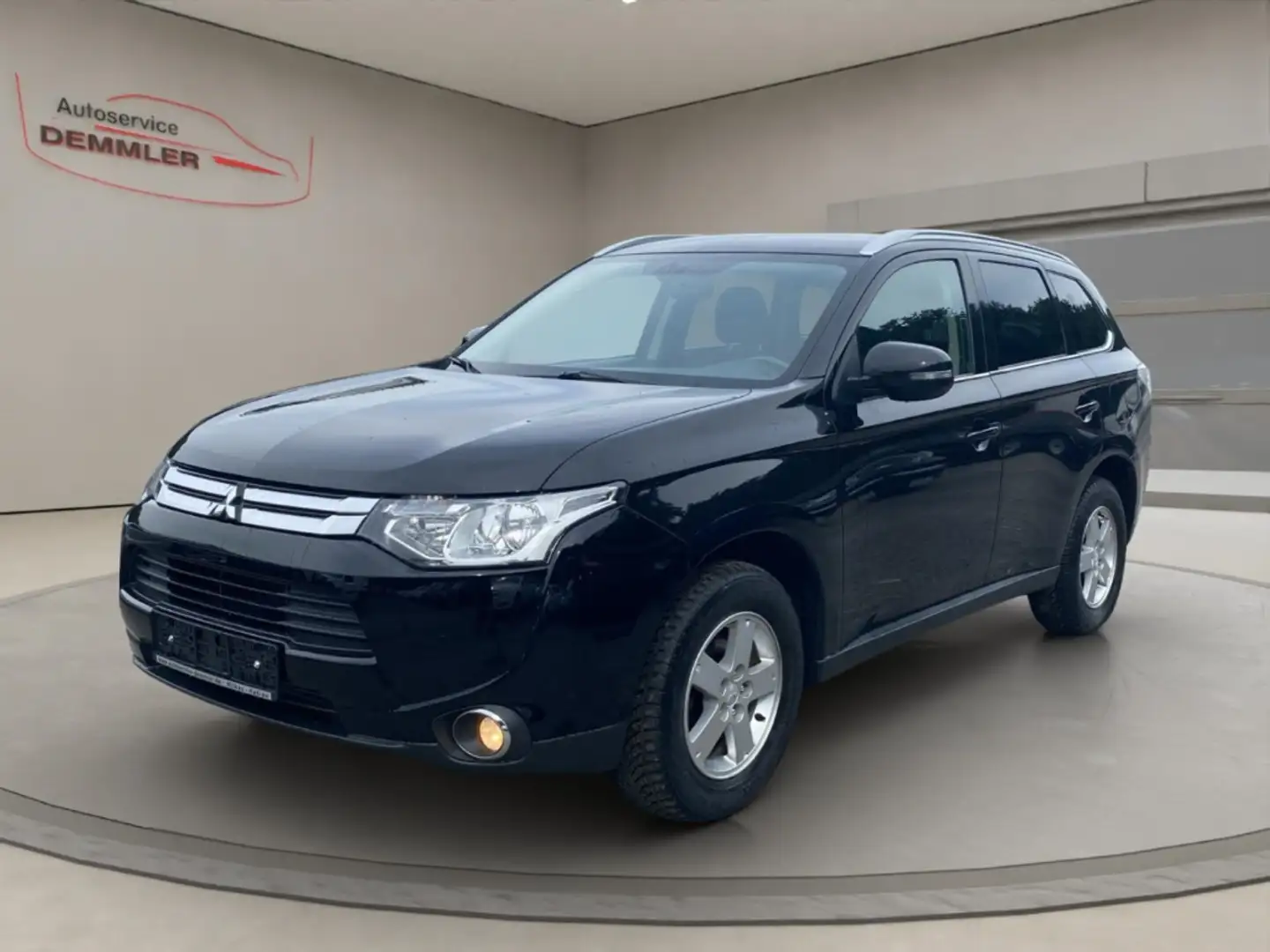 Mitsubishi Outlander Plus 2.2, 7-Sitze,Tempomat,Sitzheizung,R.Kamera,Kl Zwart - 1