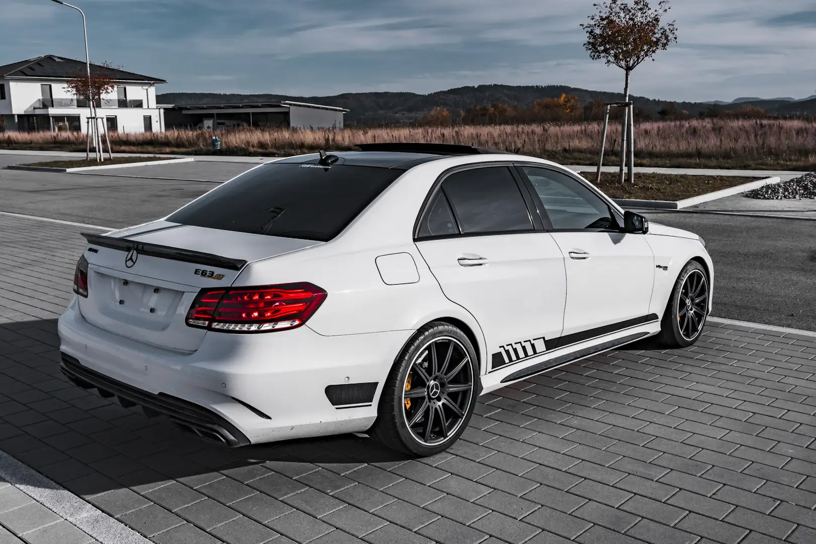 Mercedes-Benz E 63 AMG S 4 Matic Designo 8 Fach Bereift Bílá - 2