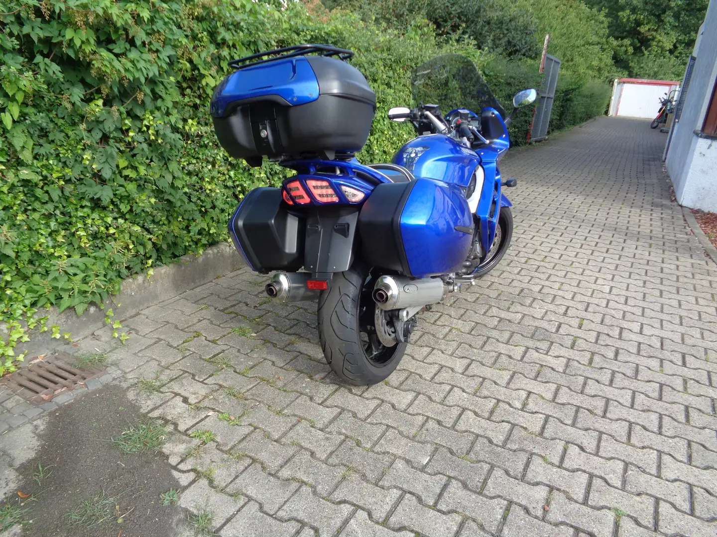 Yamaha FJR 1300 RP04 Blau - 2