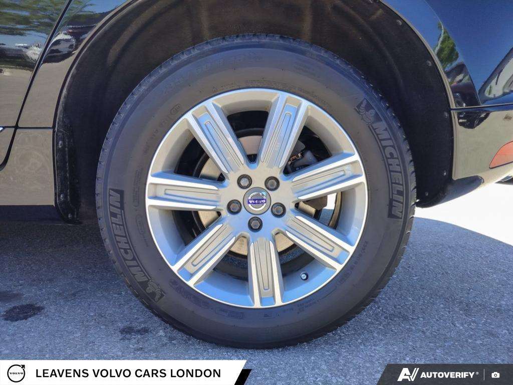 2017 Volvo XC60 T6 | AWD | Safety Certified | New Brakes thumb 6
