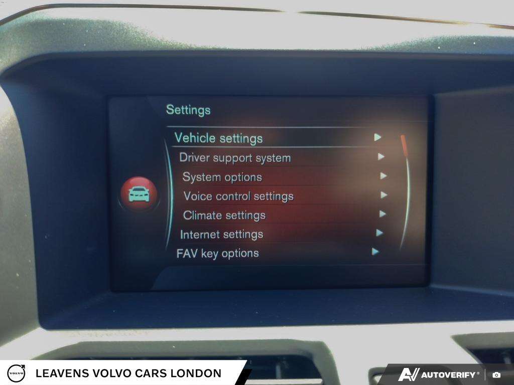 2017 Volvo XC60 T6 | AWD | Safety Certified | New Brakes thumb 28