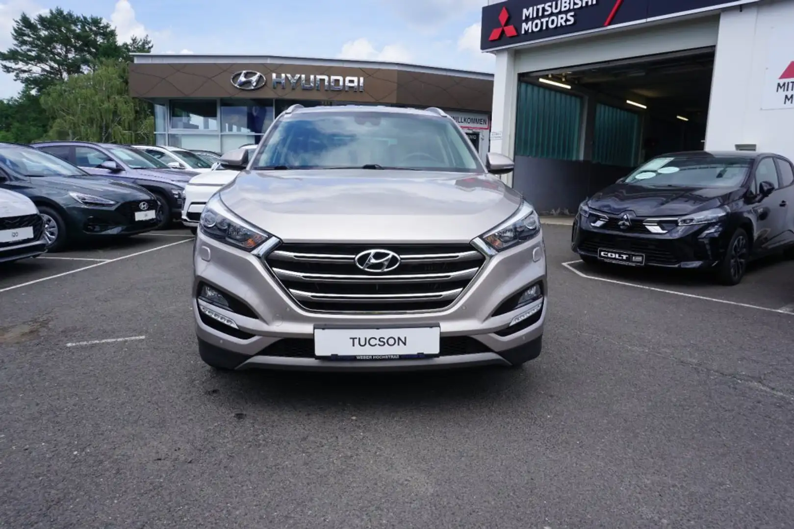 Hyundai TUCSON Style 2,0 CRDi 4WD MT 816m-P6 Weiß - 2