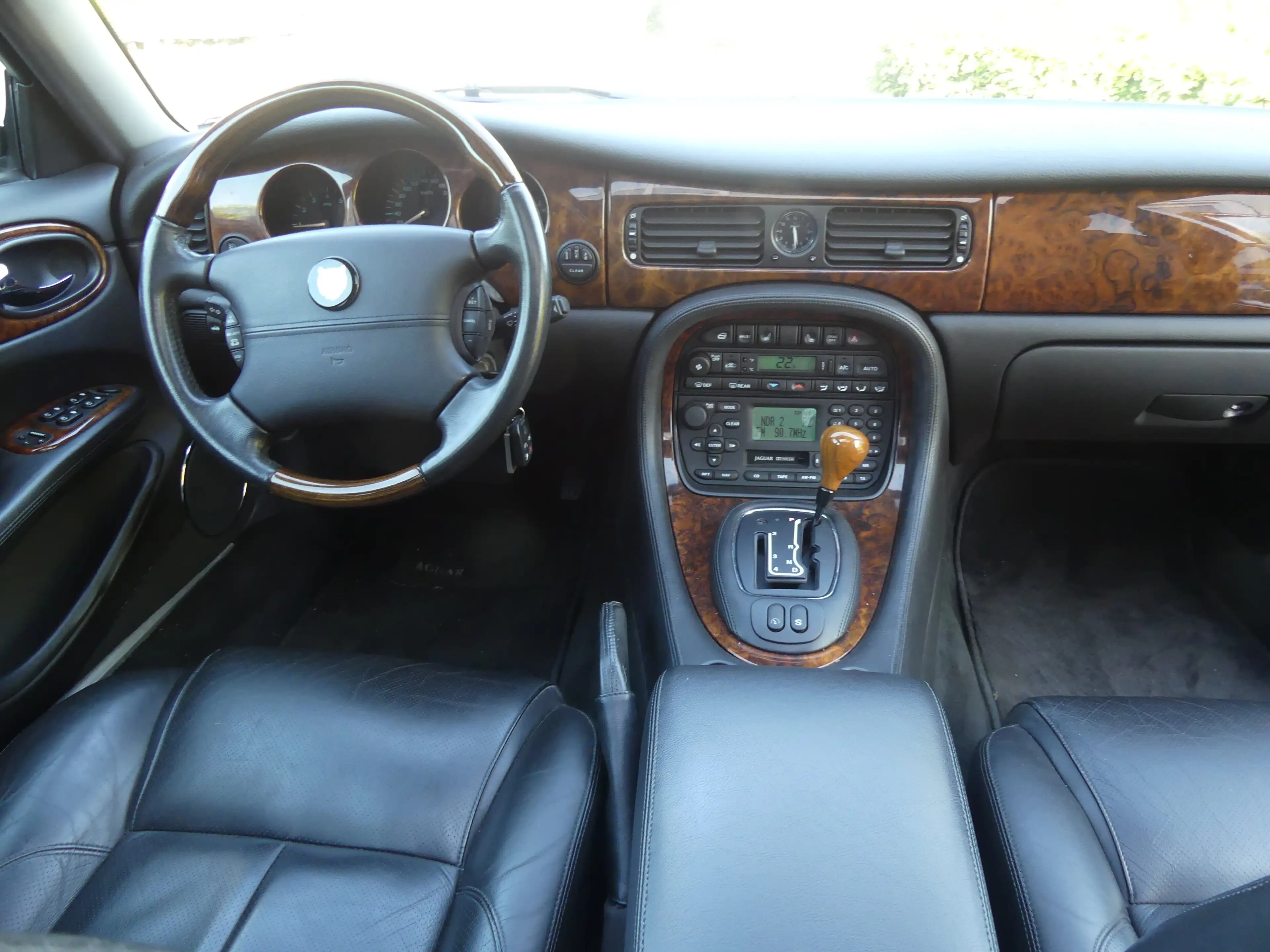 Jaguar XJ8 4.0 Sovereign * 2.Hand * sehr gepflegt — photo 12