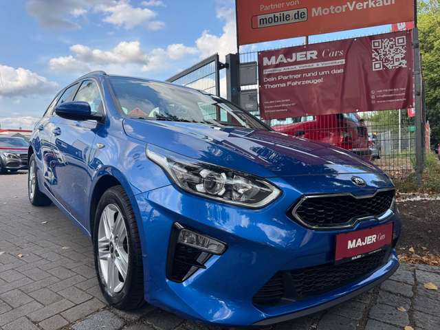 Imagine Kia Ceed SW / cee'd SW AUT*NAVI*CARPLAY*KAMERA