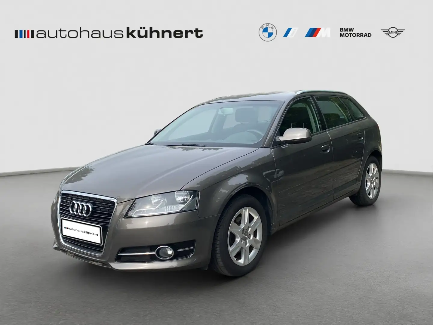 Audi A3 1.6 TDI Sportback Attraction +nur an Händler/Expor Šedá - 1