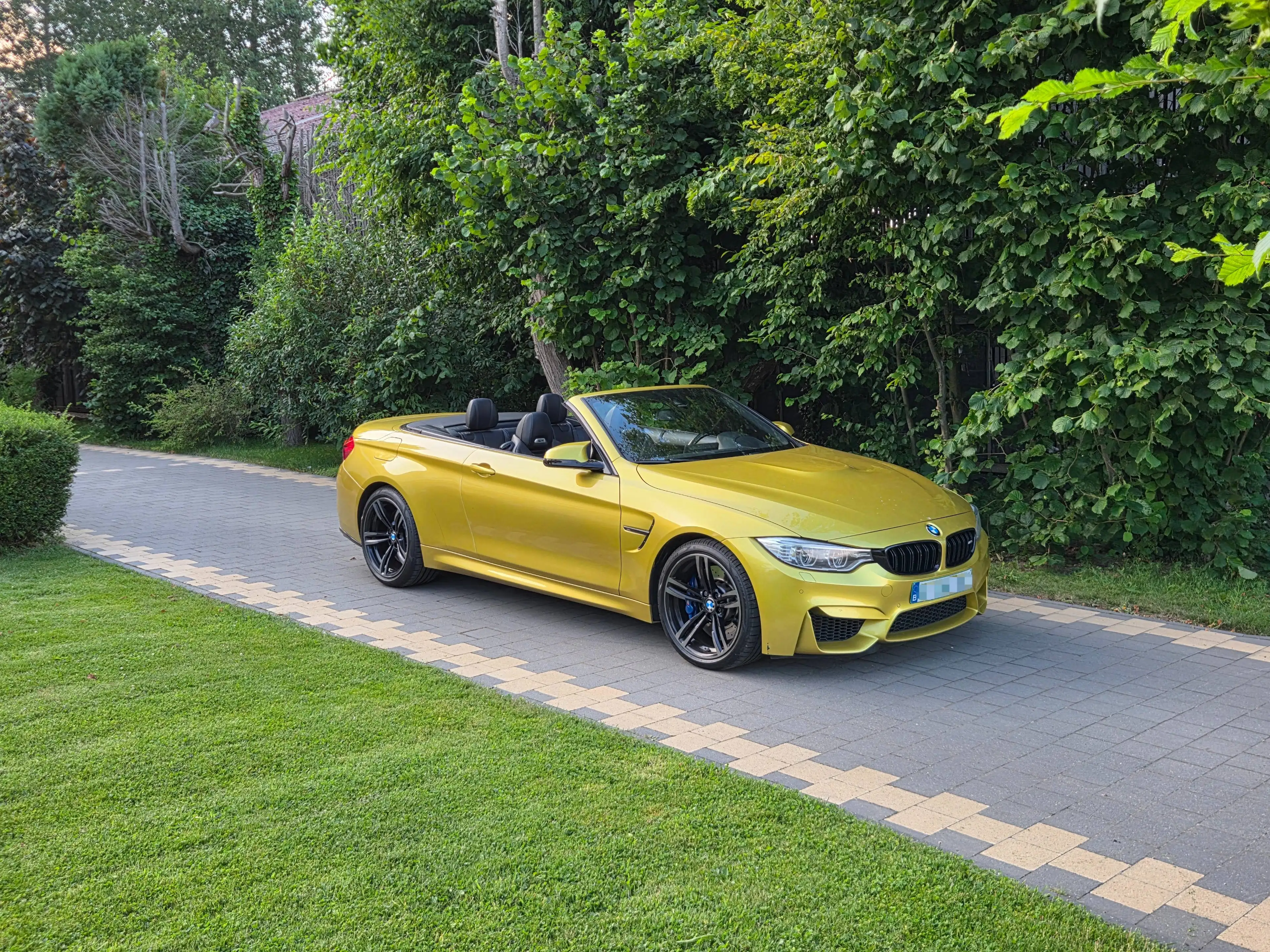 BMW M4 Cabrio 3.0 DKG Drivelogic