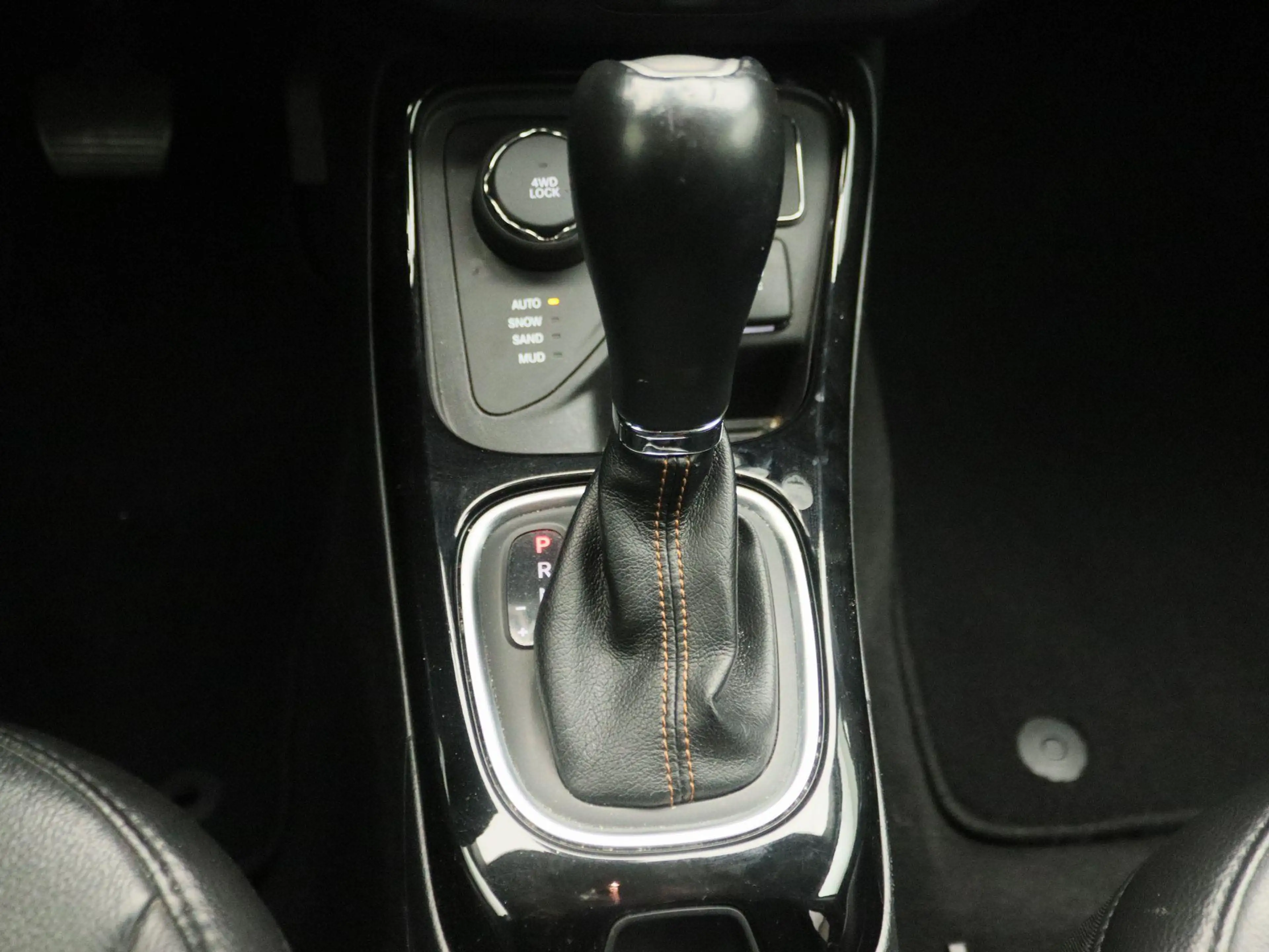 Jeep Compass 1.4 MultiAir Limited 4x4 — photo 11