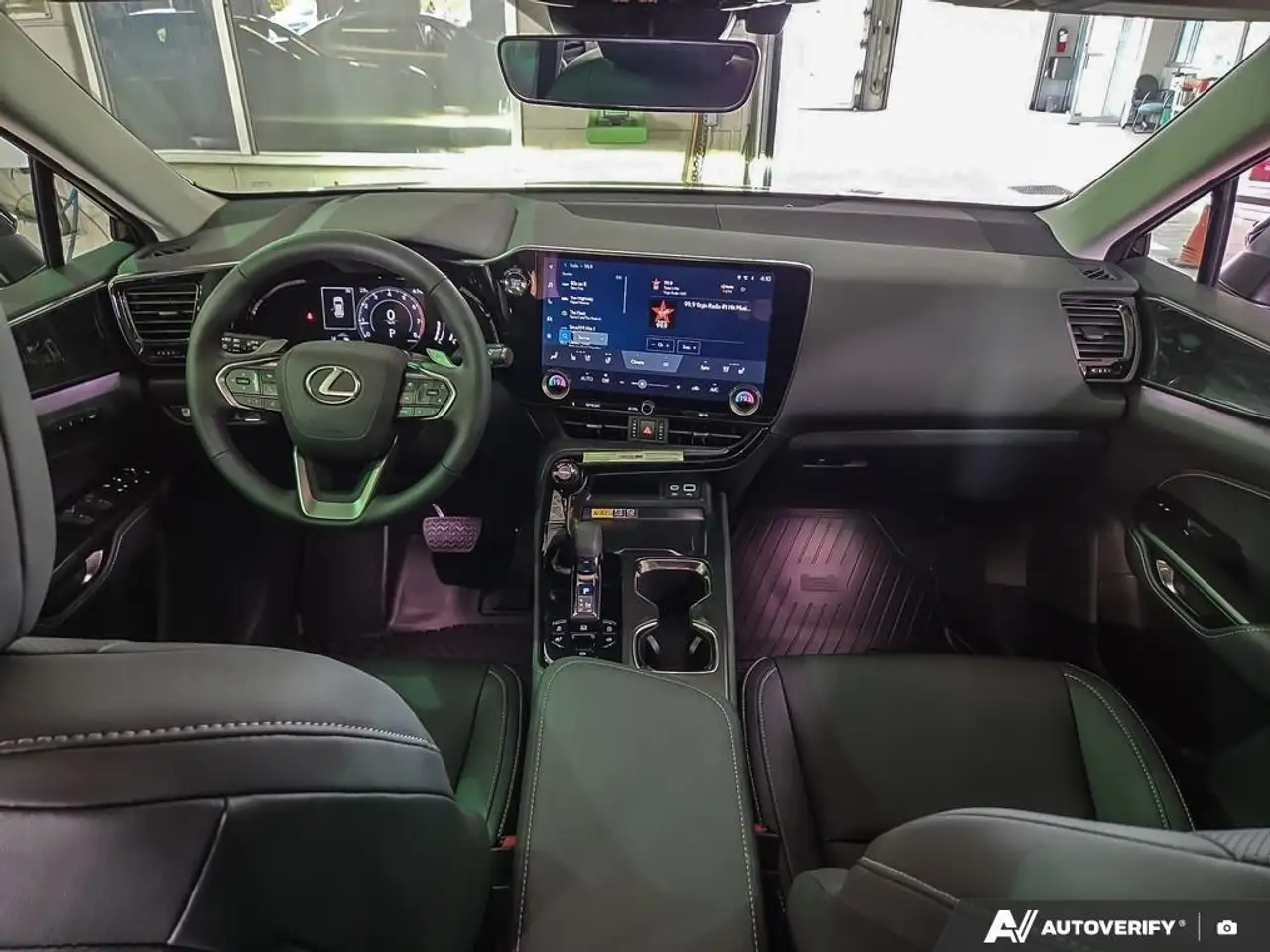 Lexus NX fotografie Lexus NX