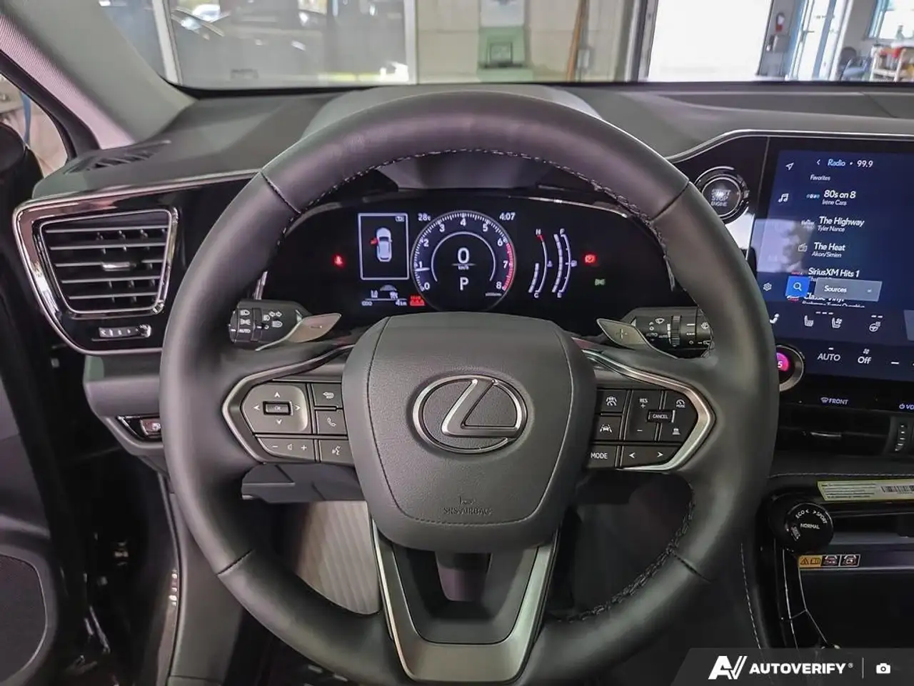 Lexus NX fotografie Lexus NX