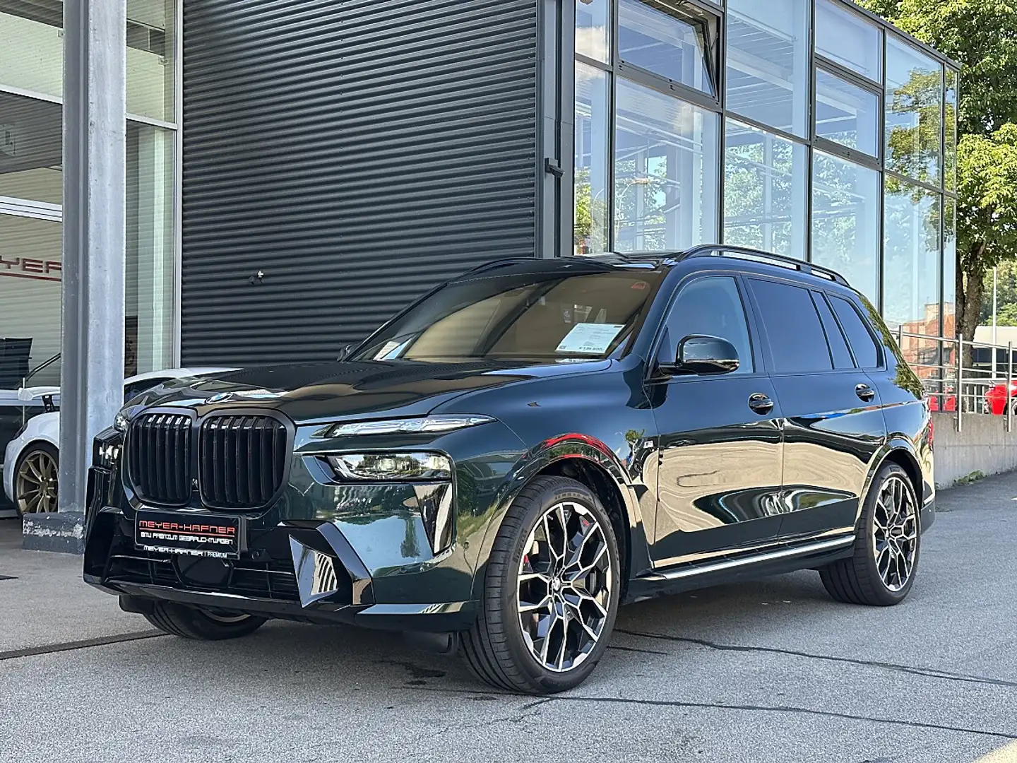 BMW X7 xDrive40d M-Paket PRO Aut. / Iconic Glow / Pano... Grün - 2