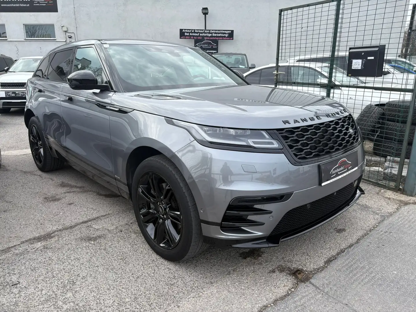 Land Rover Range Rover Velar D200 MHEV R-Dynamic S Allrad Autom. 204PS Grau - 1