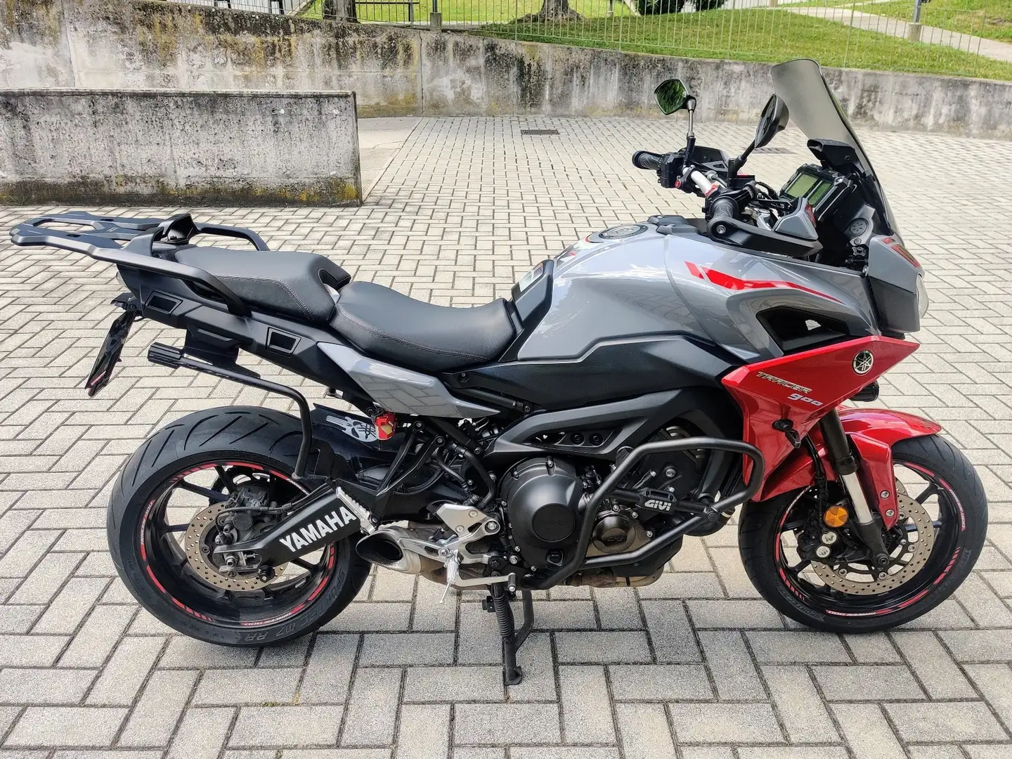 Yamaha Tracer 900 ABS Červená - 2