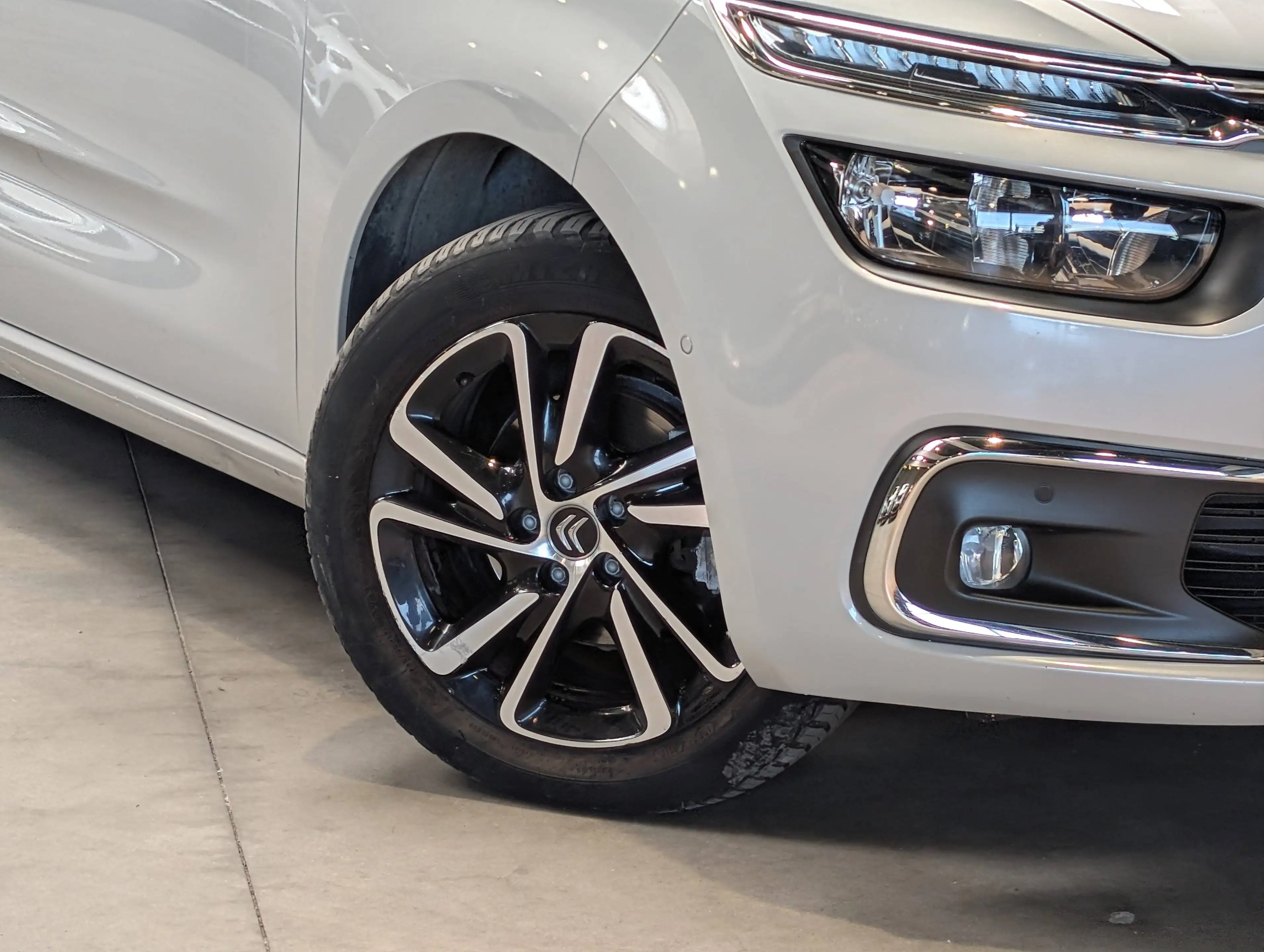Citroen C4 SpaceTourer 1.5 BlueHDi ***NAVI-CRUISE-LED-CLIM BI-ZONES*** — photo 5