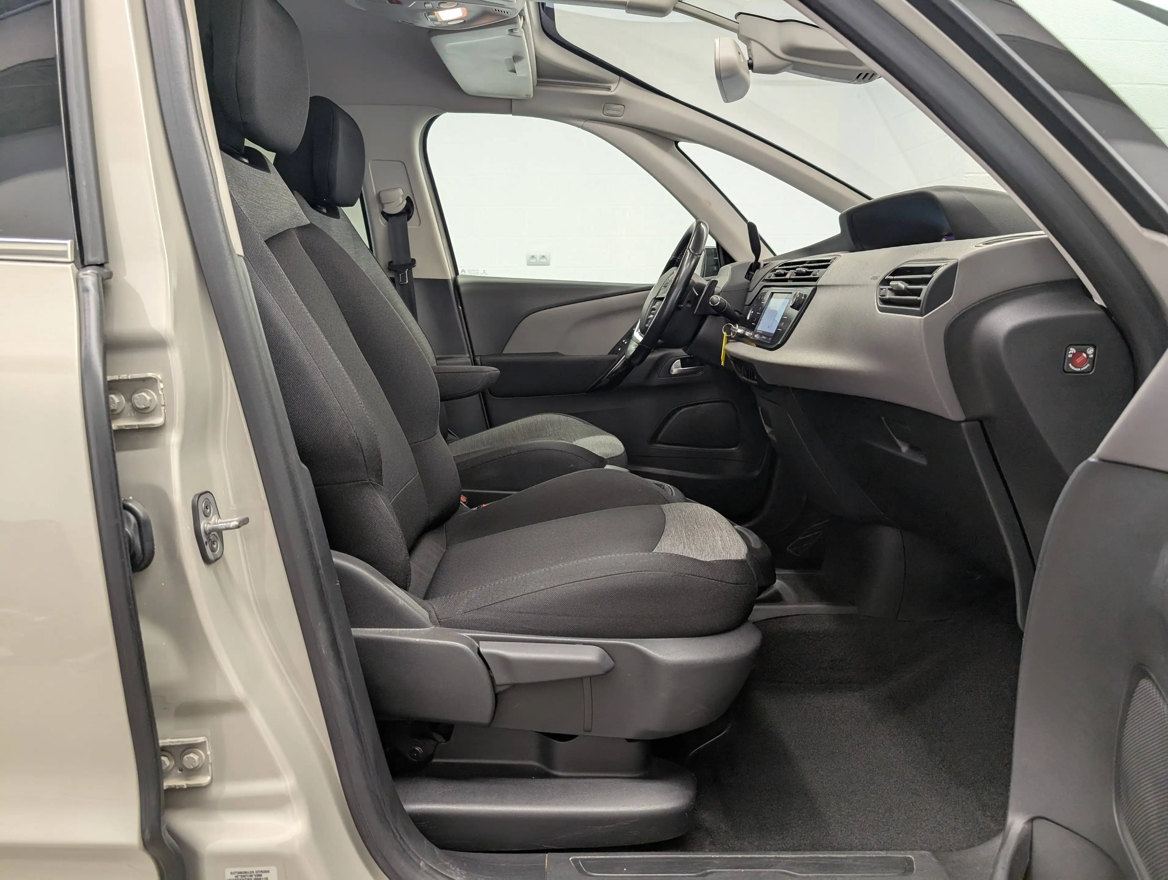Citroen C4 SpaceTourer 1.5 BlueHDi ***NAVI-CRUISE-LED-CLIM BI-ZONES*** — photo 8
