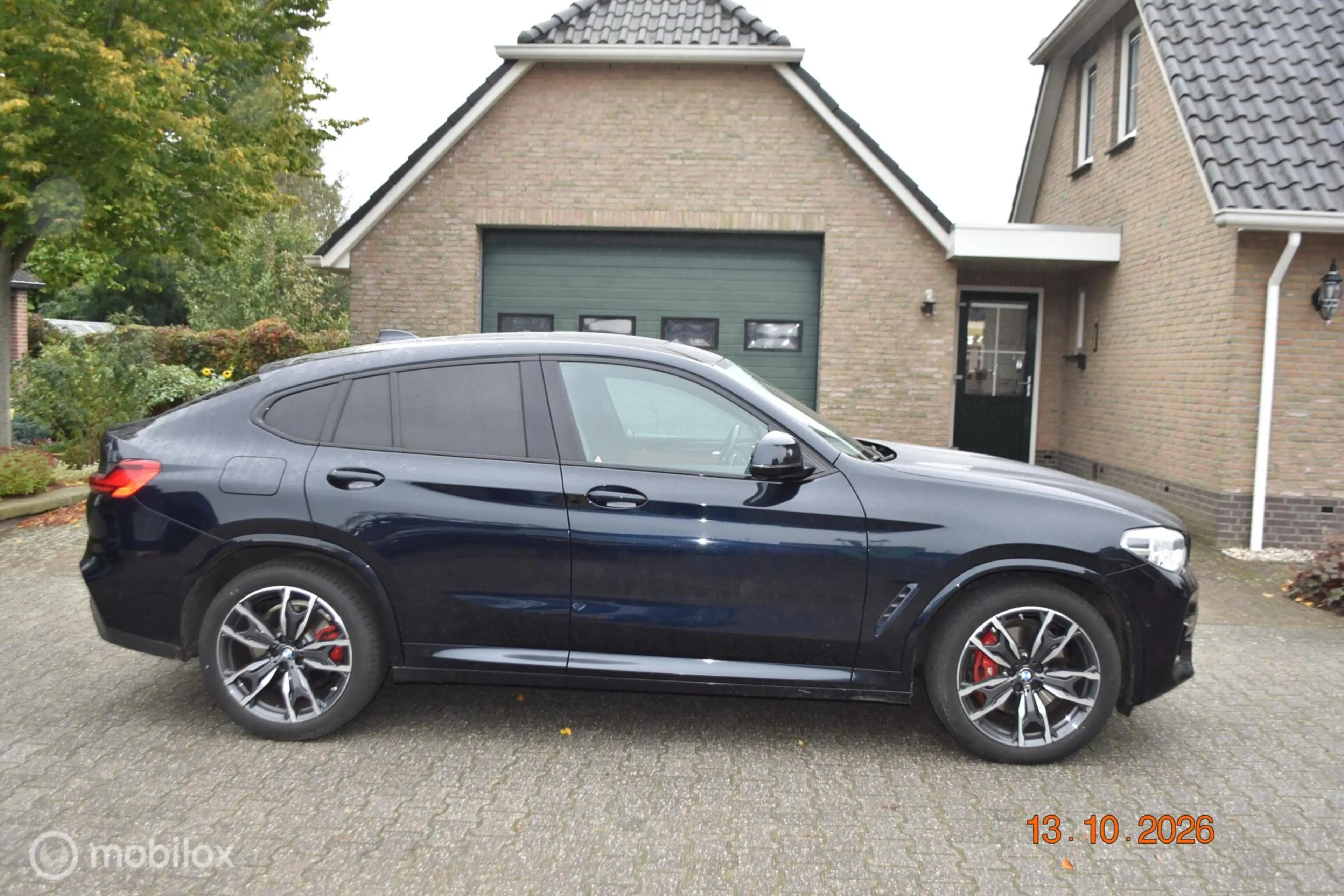 BMW X4 M40d High Executive — photo 8
