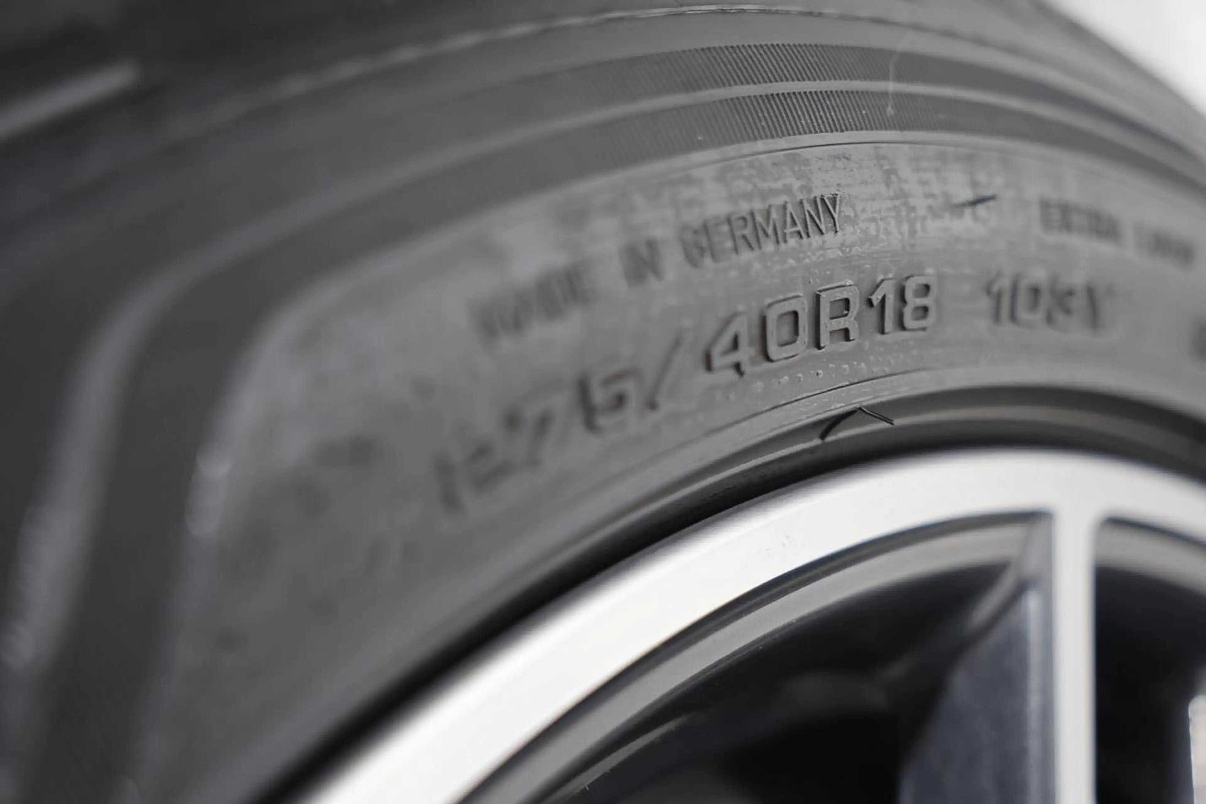 BMW 520 M-Sport — photo 6