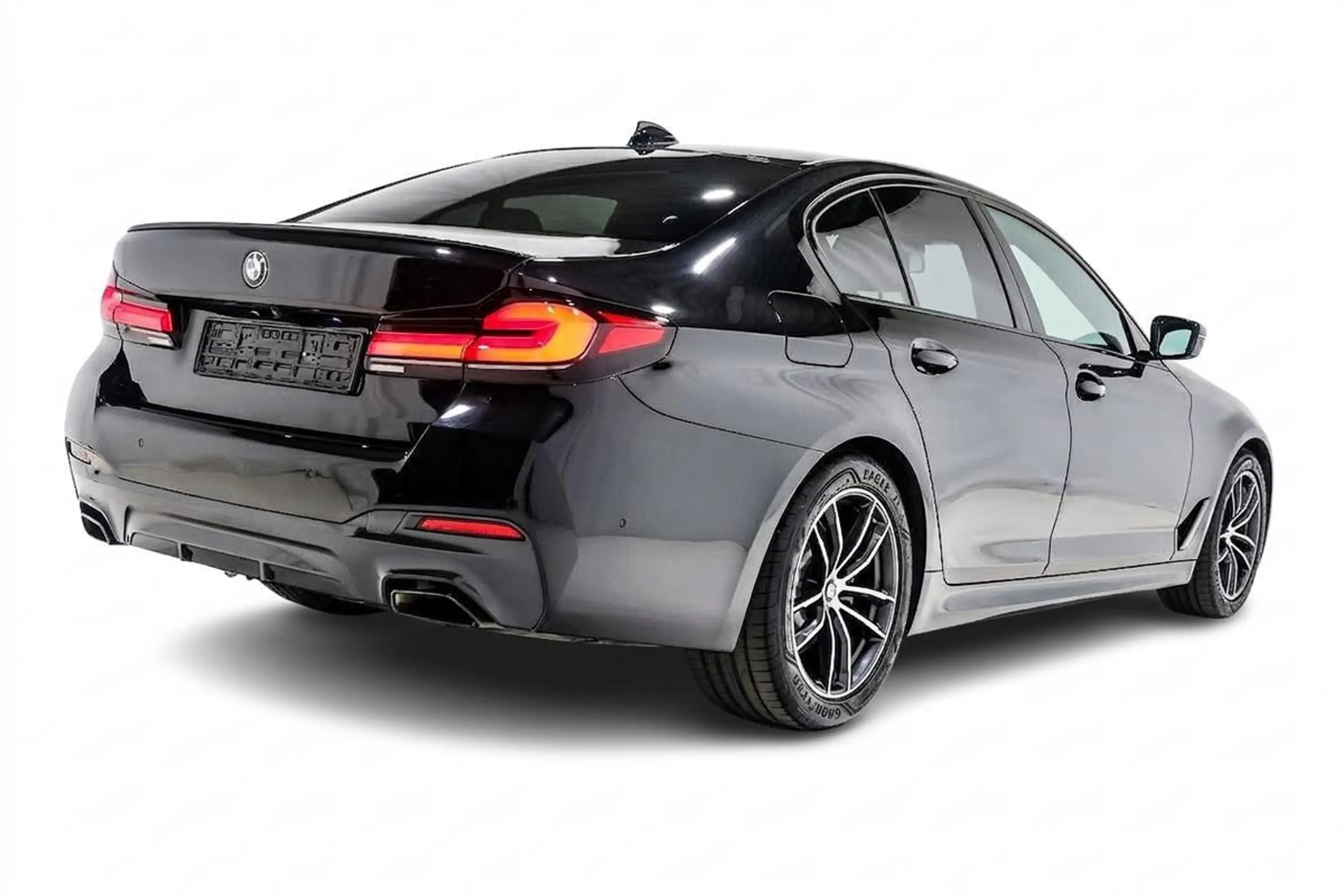 BMW 520 M-Sport — photo 3