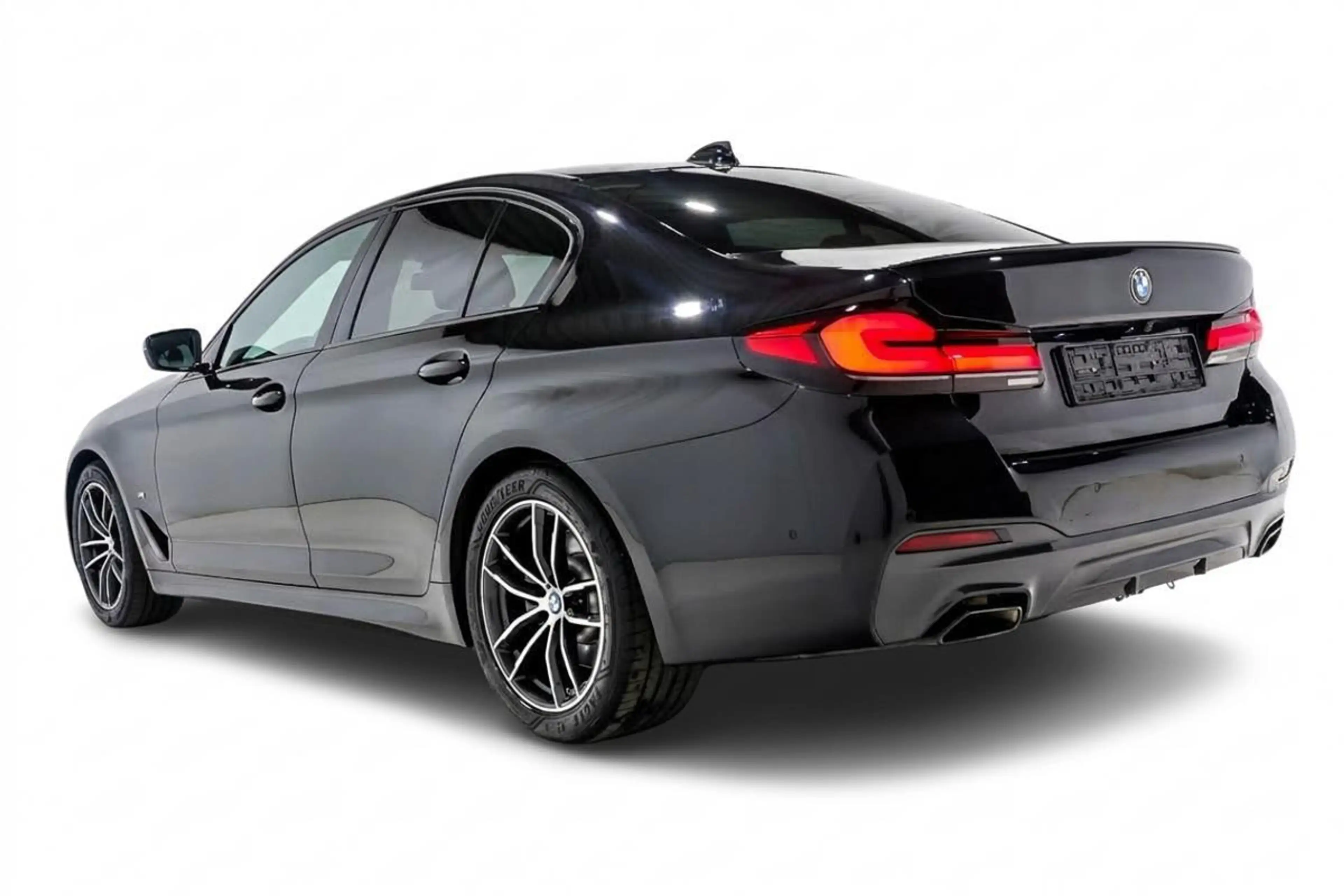 BMW 520 M-Sport — photo 4