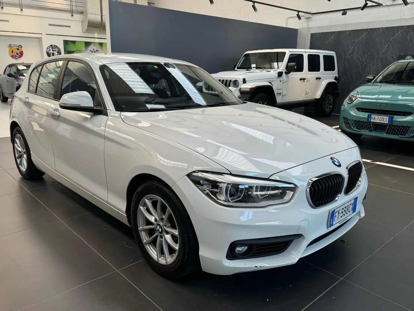 BMW 118 d 5p. Urban Wit - 1
