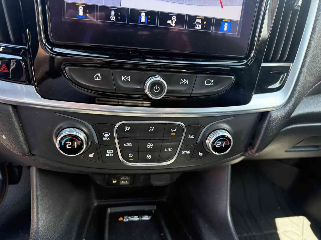 Chevrolet Traverse снимка Chevrolet Traverse