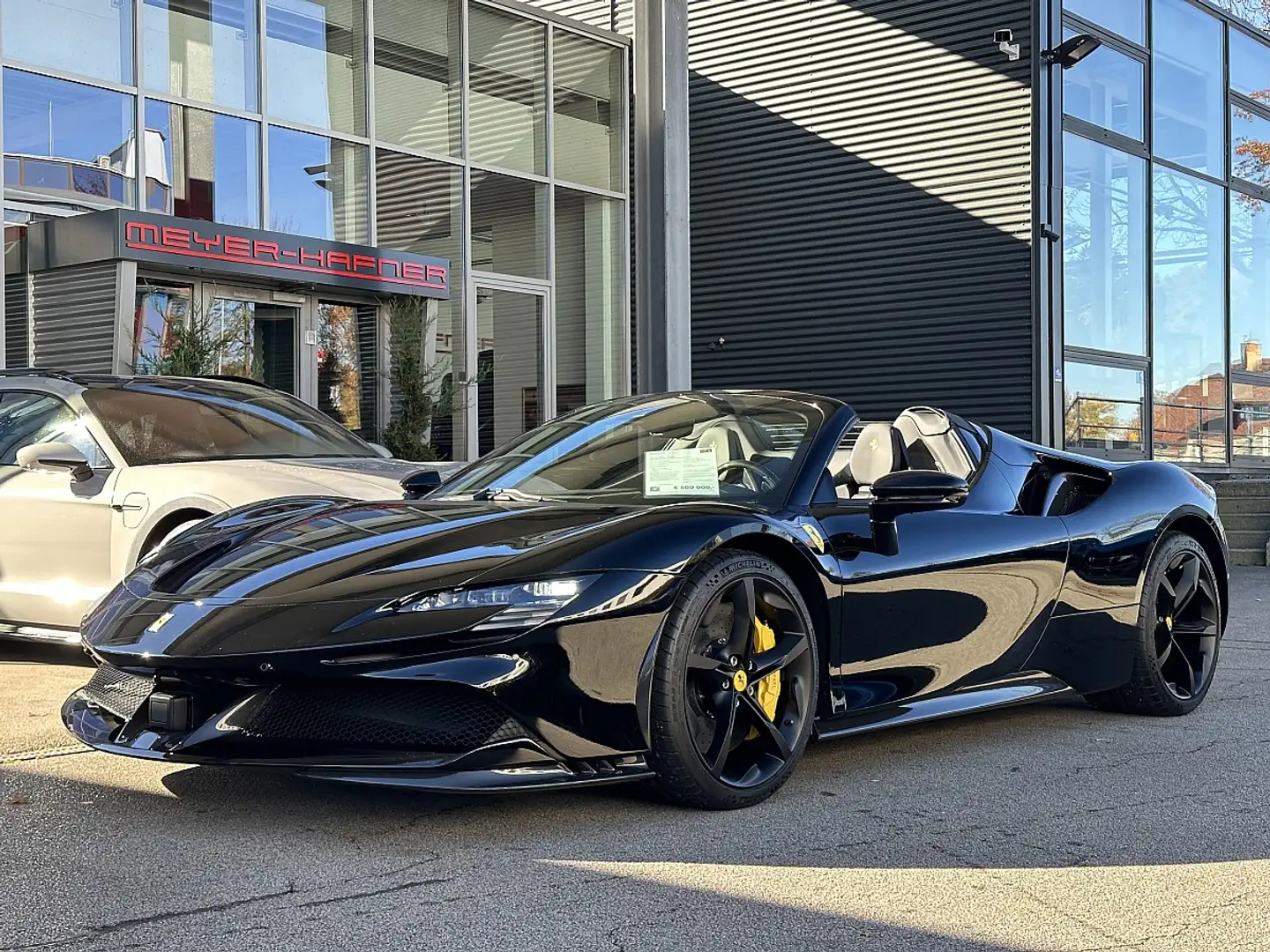 Ferrari SF90 Spider Carbon / Liftsystem / Daytona Racing Sitze Schwarz - 2