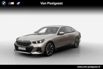 BMW 520 5 Serie Sedan 520i | M Sportpakket | Driving Assis
