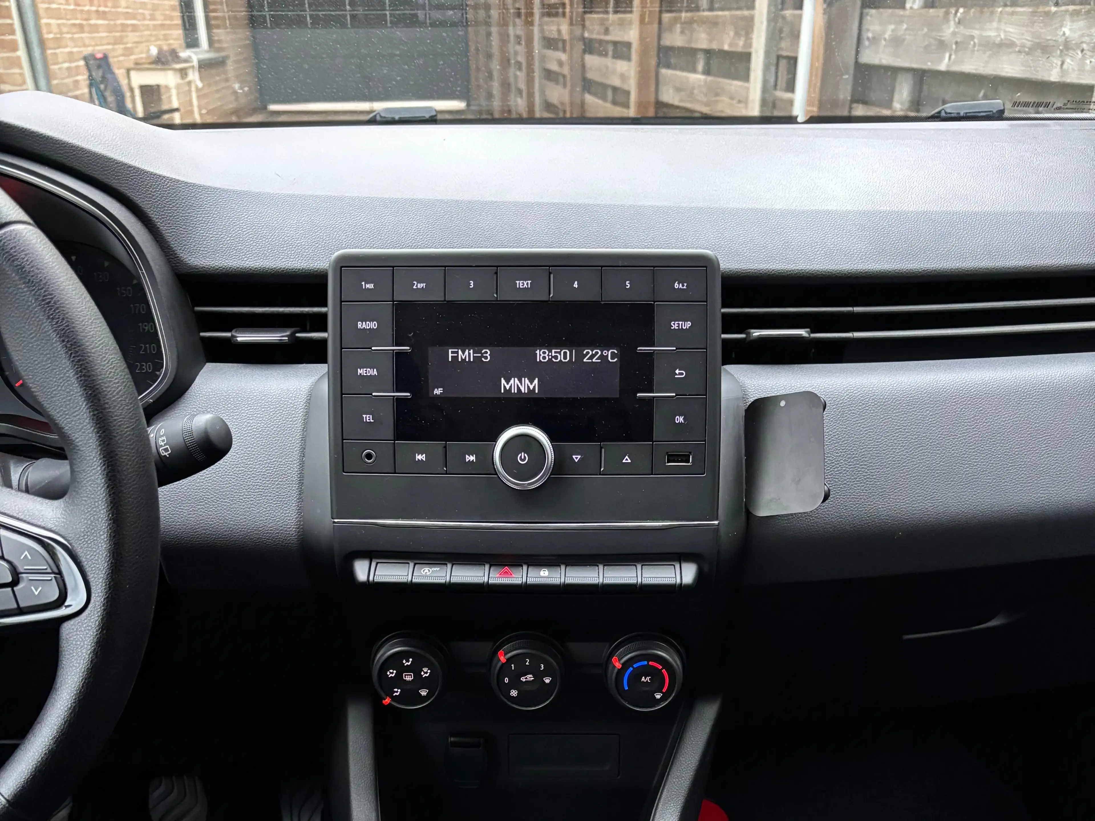 Renault Clio Clio 1.0 Sce zen 75 — photo 15