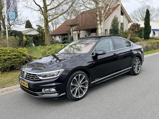 Volkswagen Passat 1.6 TDI 120PK DSG R-Line•Pano•Leder