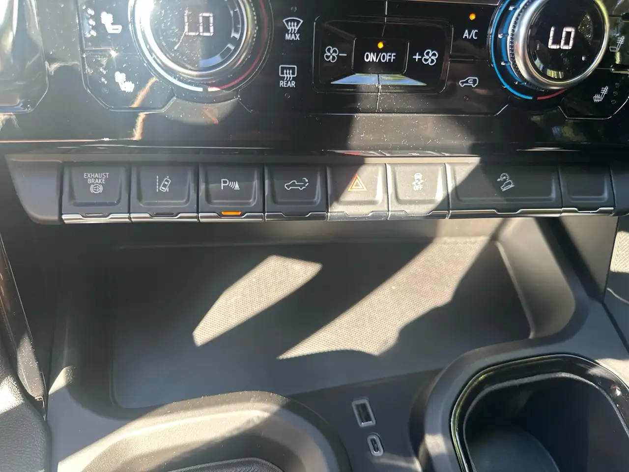 GMC Sierra 3500HD снимка GMC Sierra 3500HD