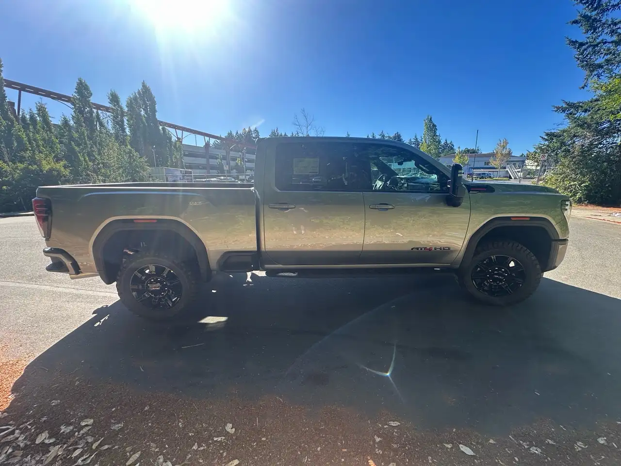 GMC Sierra 3500HD снимка GMC Sierra 3500HD