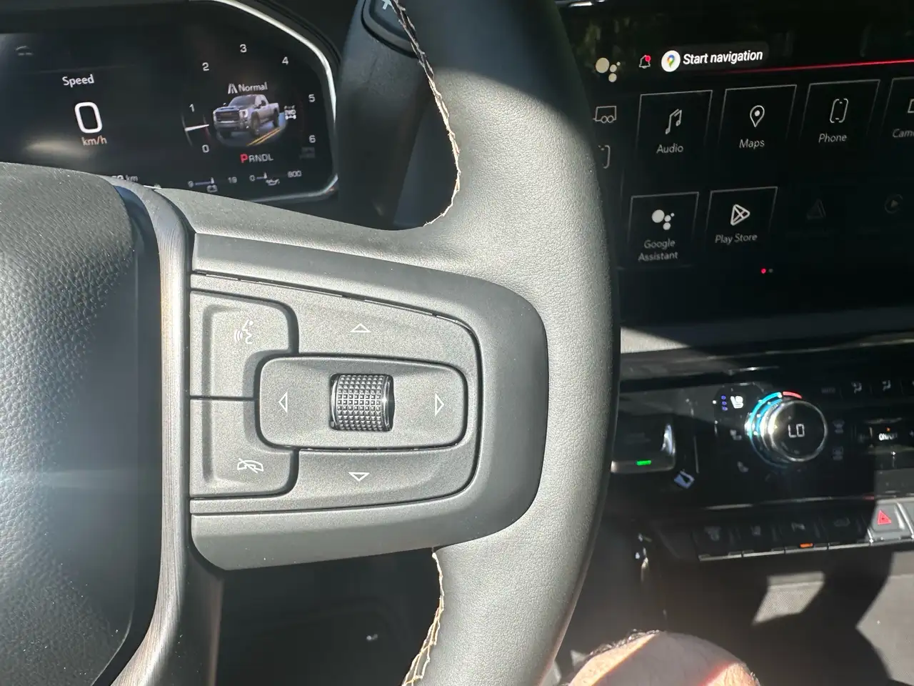GMC Sierra 3500HD снимка GMC Sierra 3500HD