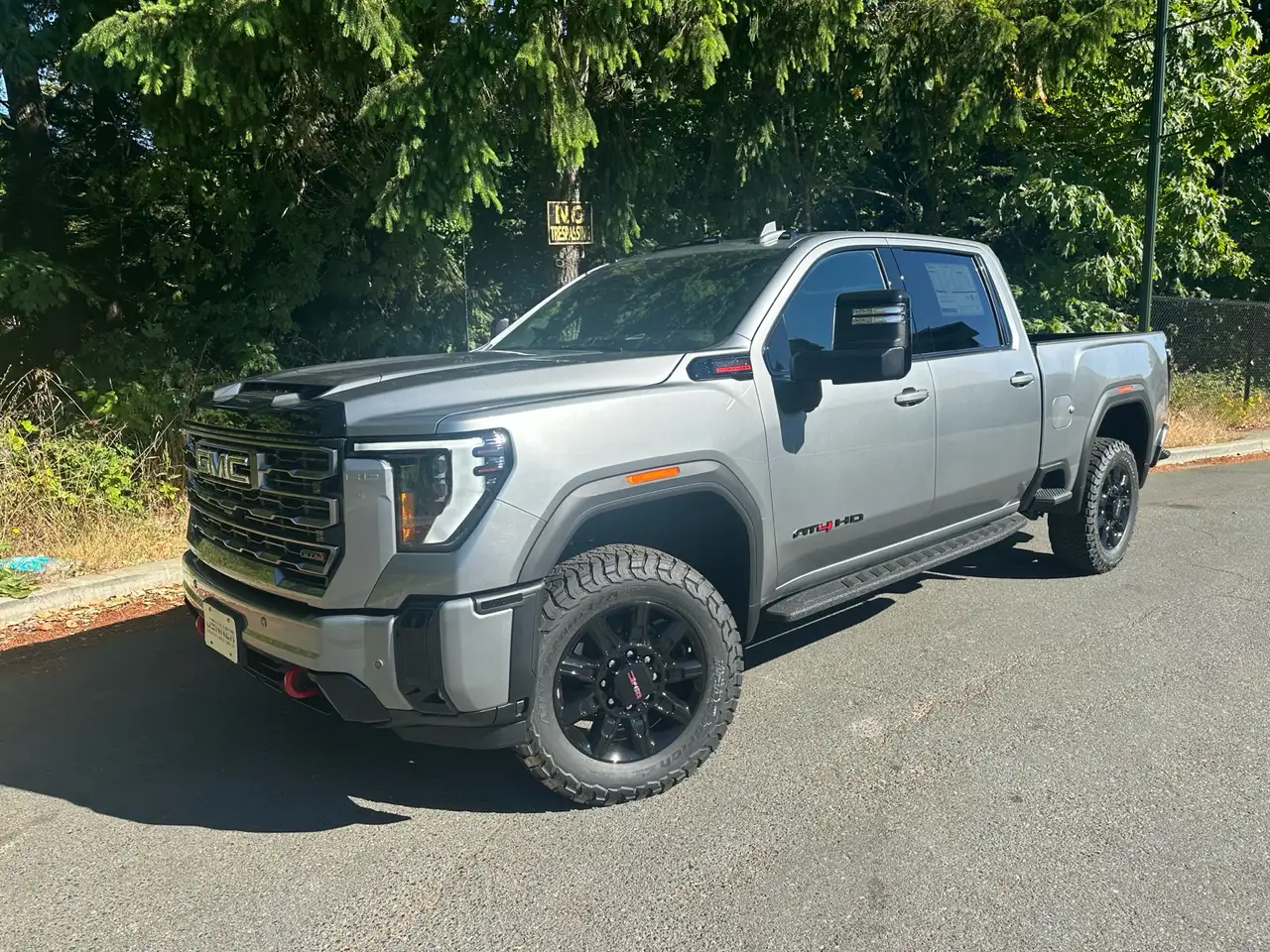GMC Sierra 3500HD снимка GMC Sierra 3500HD