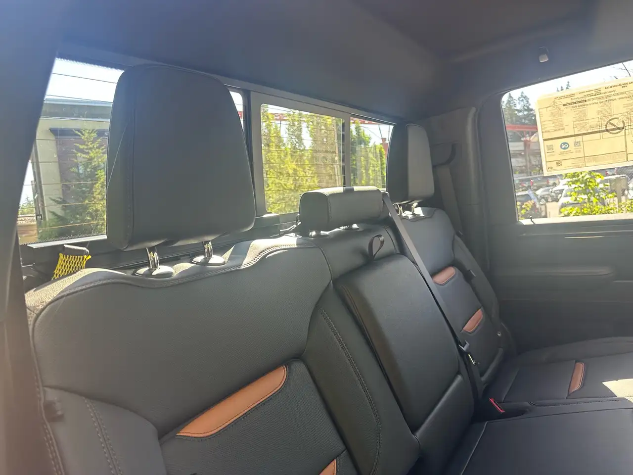 GMC Sierra 3500HD снимка GMC Sierra 3500HD