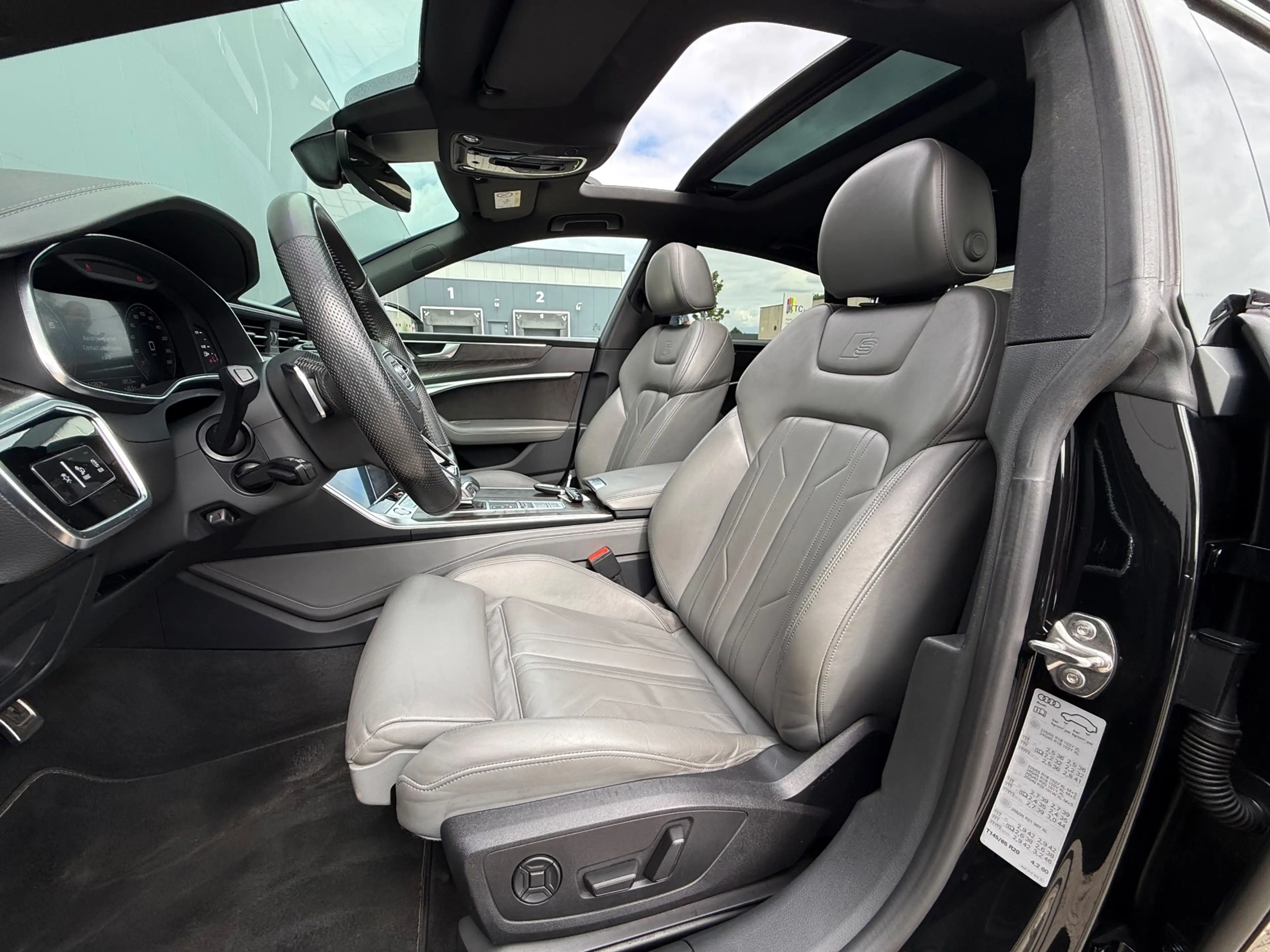 Audi A7 Sportback 55 TFSI quattro S Line MAXTON PANO — photo 9