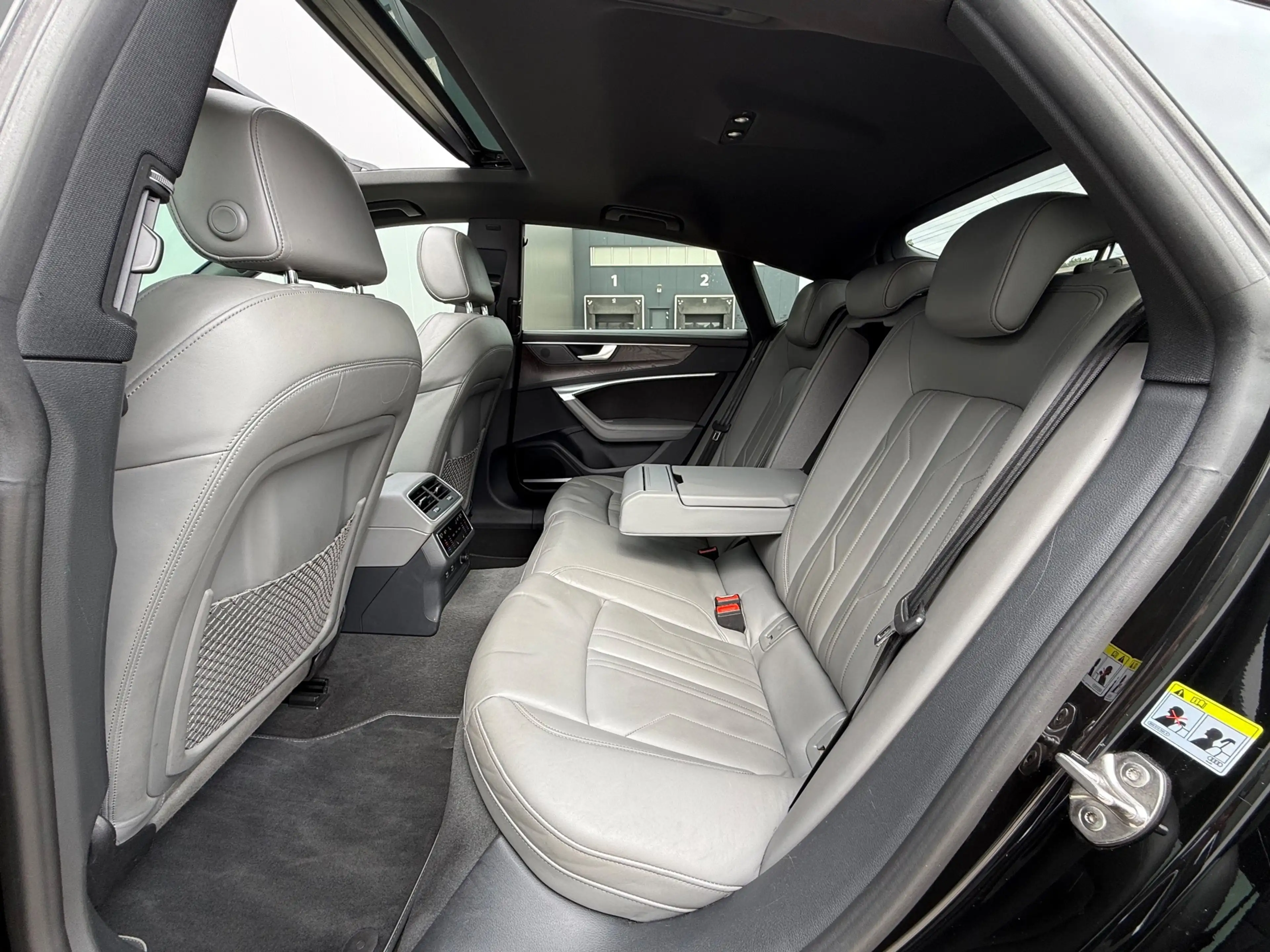 Audi A7 Sportback 55 TFSI quattro S Line MAXTON PANO — photo 12